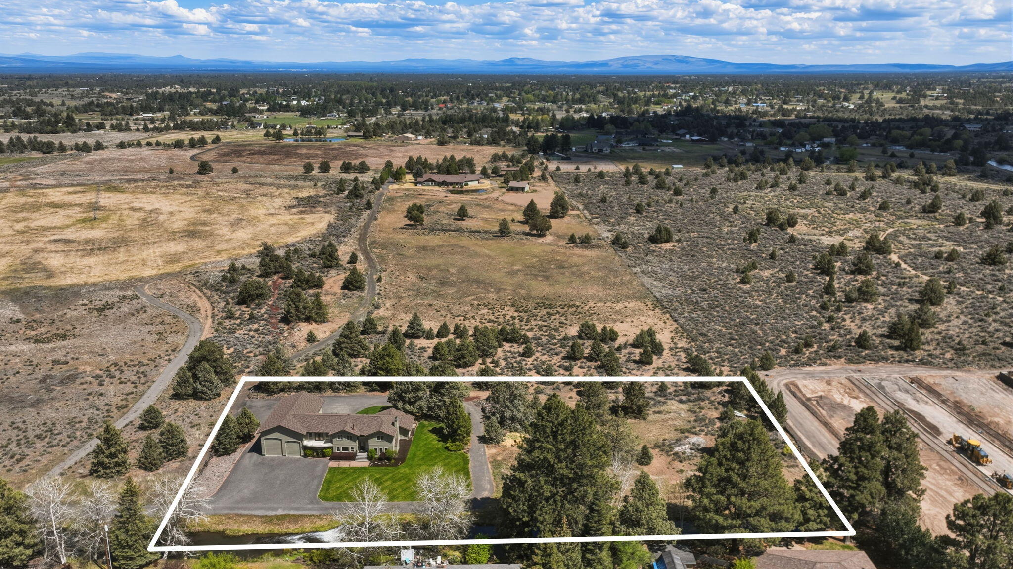 Bend, Oregon, 97702, United States, 3 Bedrooms Bedrooms, ,5 BathroomsBathrooms,Residential,Active,2045021