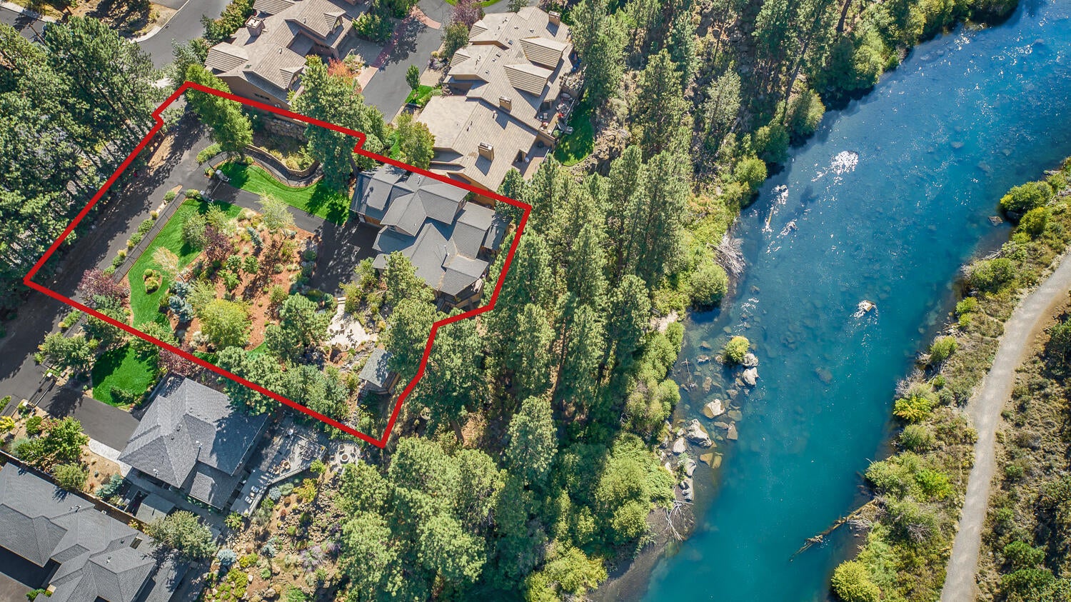 Bend, Oregon, 97703, United States, 3 Bedrooms Bedrooms, ,3 BathroomsBathrooms,Residential,Active,1952278