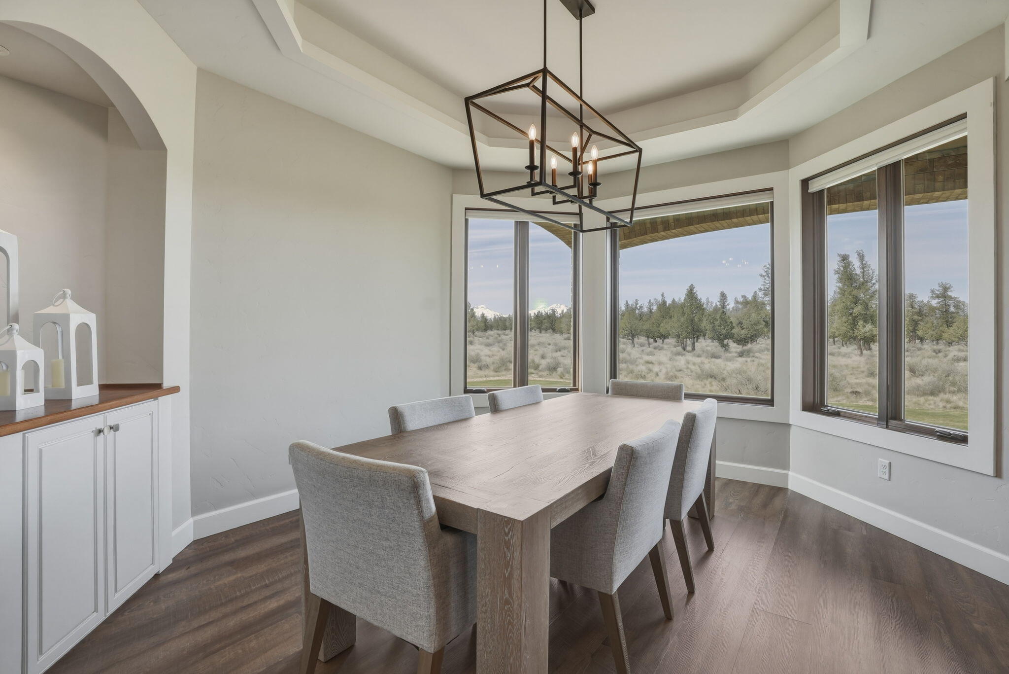 Sisters, Oregon, 97759, United States, 3 Bedrooms Bedrooms, ,3 BathroomsBathrooms,Residential,Active,2043417