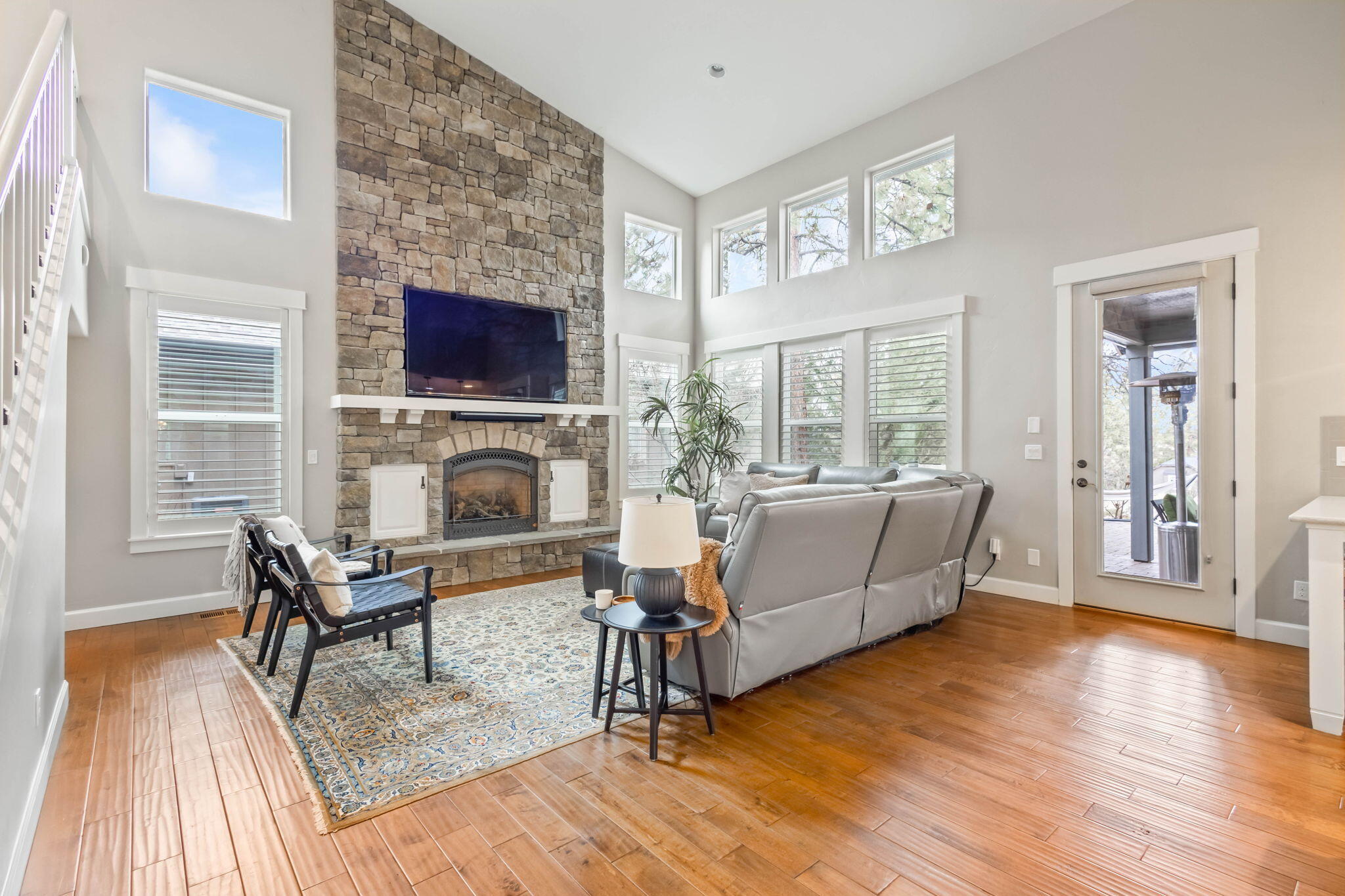 Bend, Oregon, 97702, United States, 4 Bedrooms Bedrooms, ,5 BathroomsBathrooms,Residential,Active,1726847