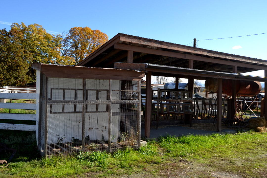 Grants Pass, Oregon, 97526, United States, 4 Bedrooms Bedrooms, ,2 BathroomsBathrooms,Residential,Active,1973303