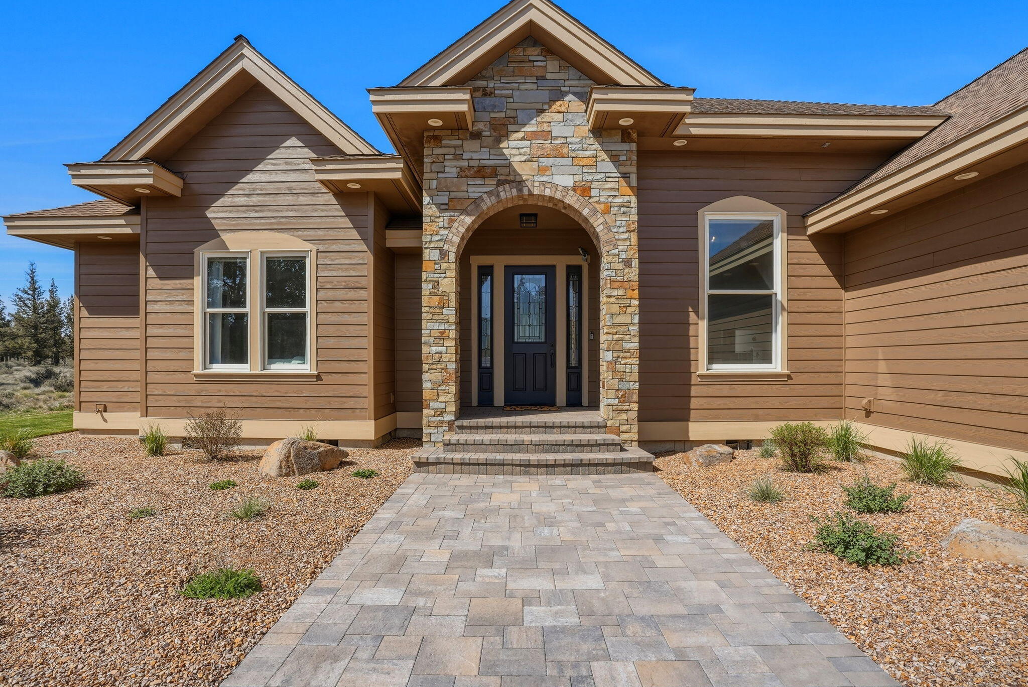 Sisters, Oregon, 97759, United States, 3 Bedrooms Bedrooms, ,3 BathroomsBathrooms,Residential,Active,2043417