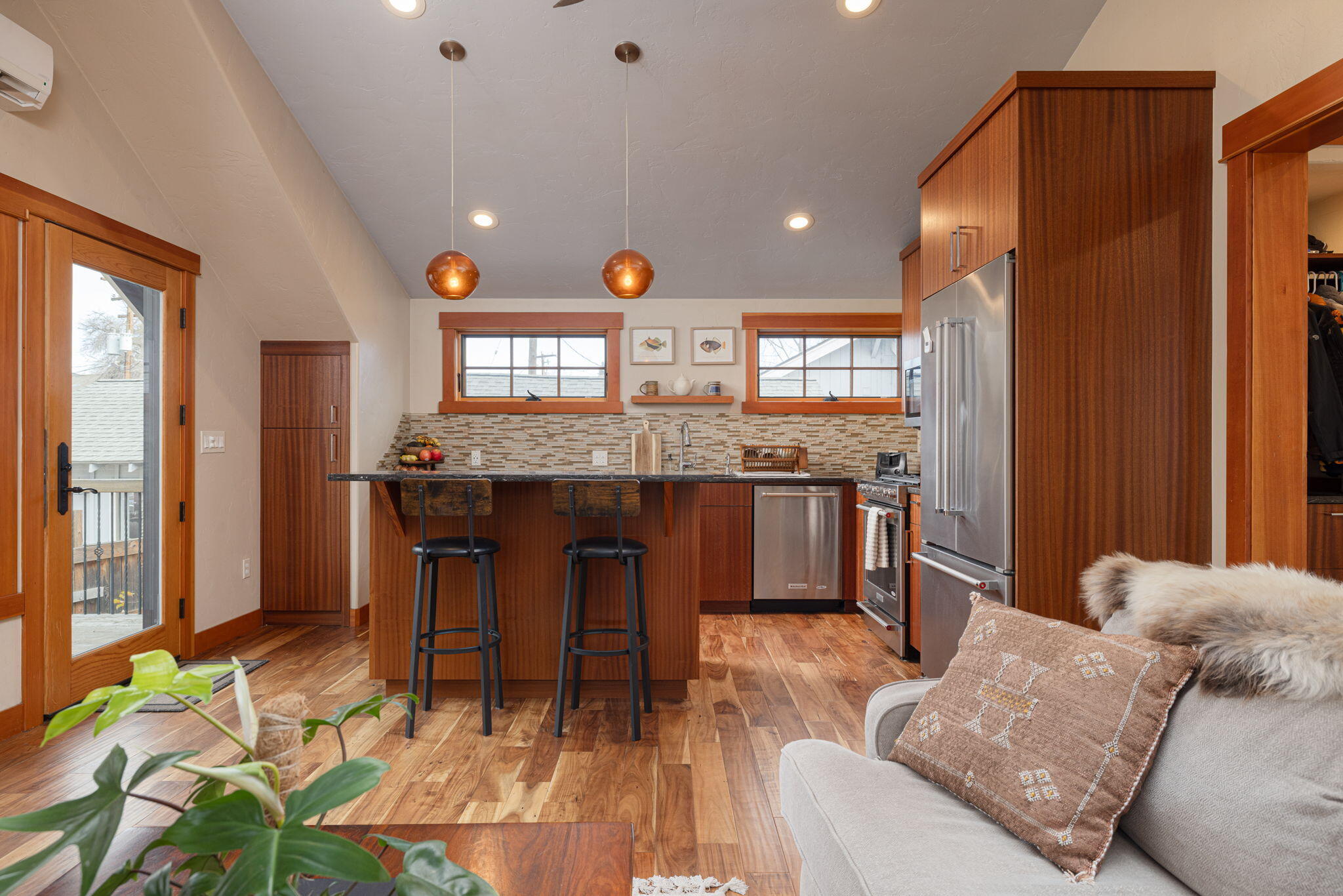 Bend, Oregon, 97703, United States, 4 Bedrooms Bedrooms, ,4 BathroomsBathrooms,Residential,Active,1996273