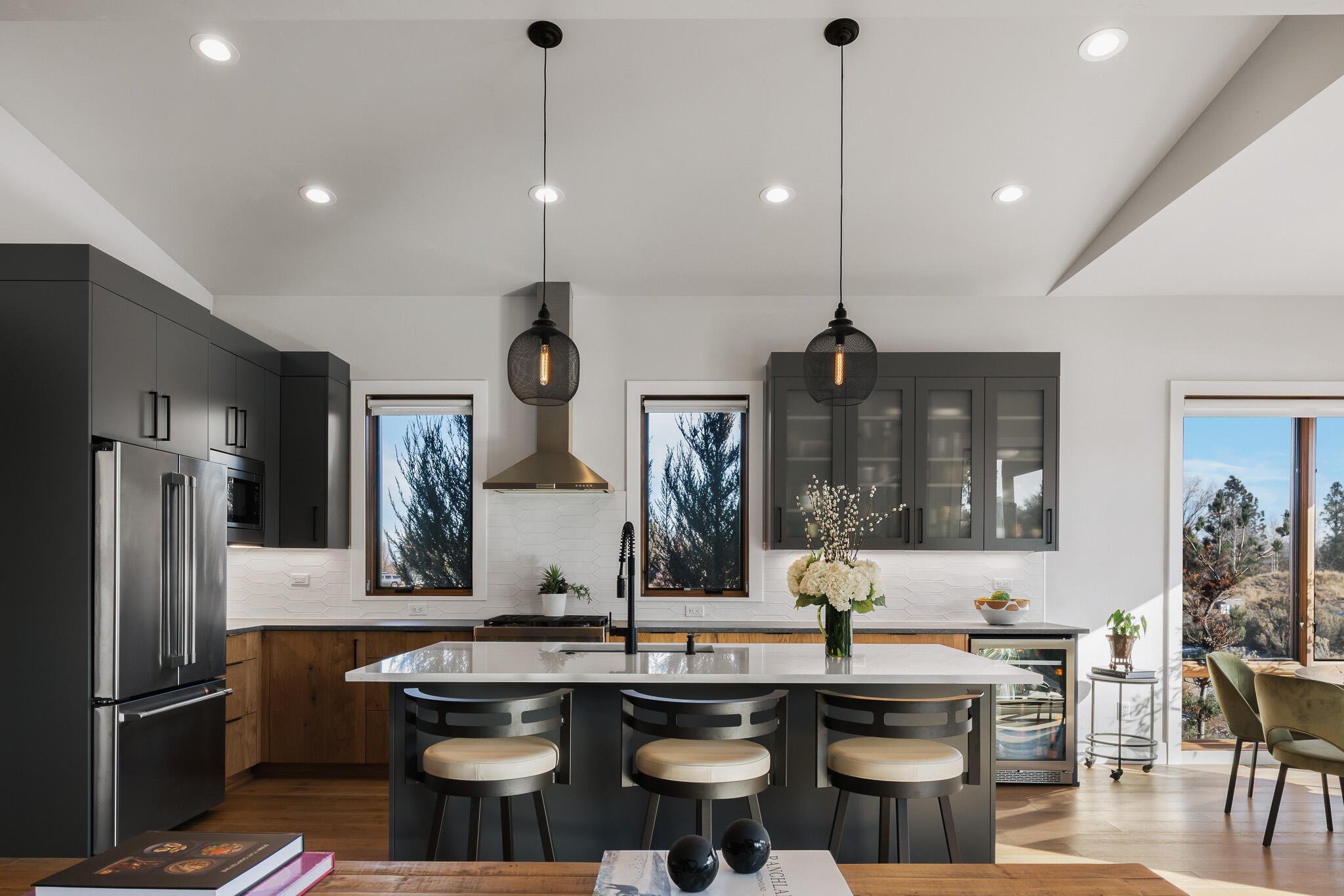 Bend, Oregon, 97701, United States, 3 Bedrooms Bedrooms, ,3 BathroomsBathrooms,Residential,Active,2015445