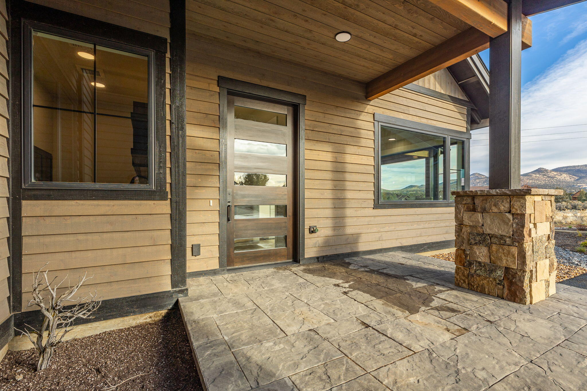 Powell Butte, Oregon, 97753, United States, 3 Bedrooms Bedrooms, ,3 BathroomsBathrooms,Residential,Active,1742297