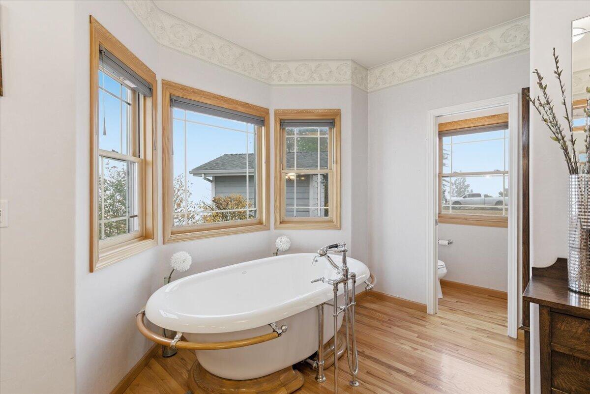 Grants Pass, Oregon, 97527, United States, 3 Bedrooms Bedrooms, ,3 BathroomsBathrooms,Residential,Active,1990612