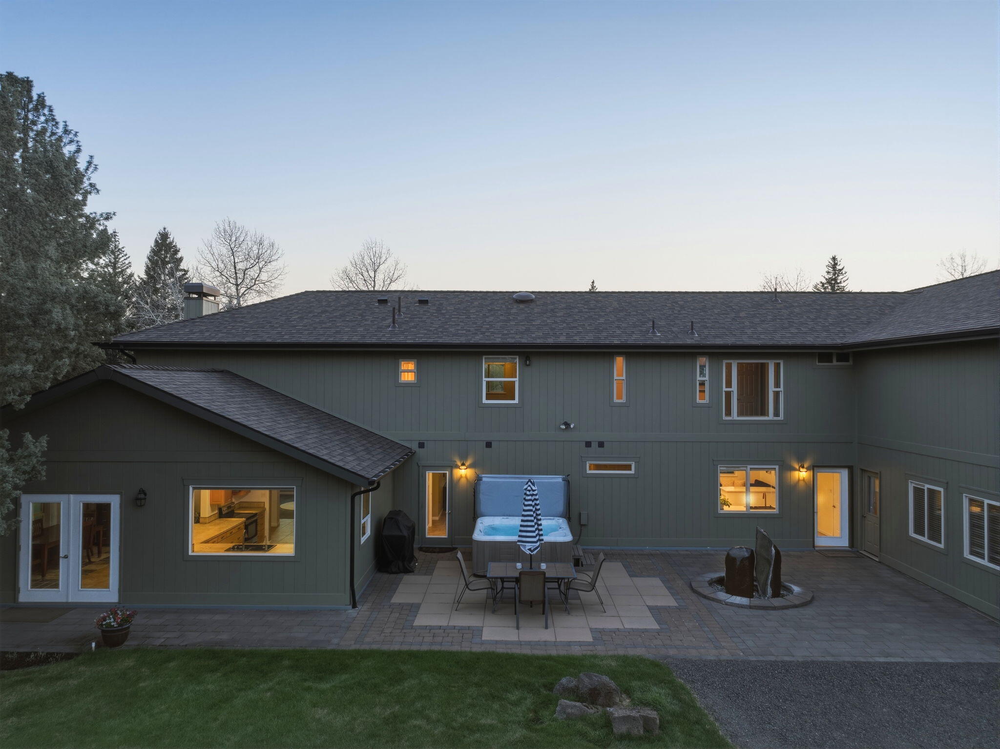 Bend, Oregon, 97702, United States, 3 Bedrooms Bedrooms, ,5 BathroomsBathrooms,Residential,Active,2045021
