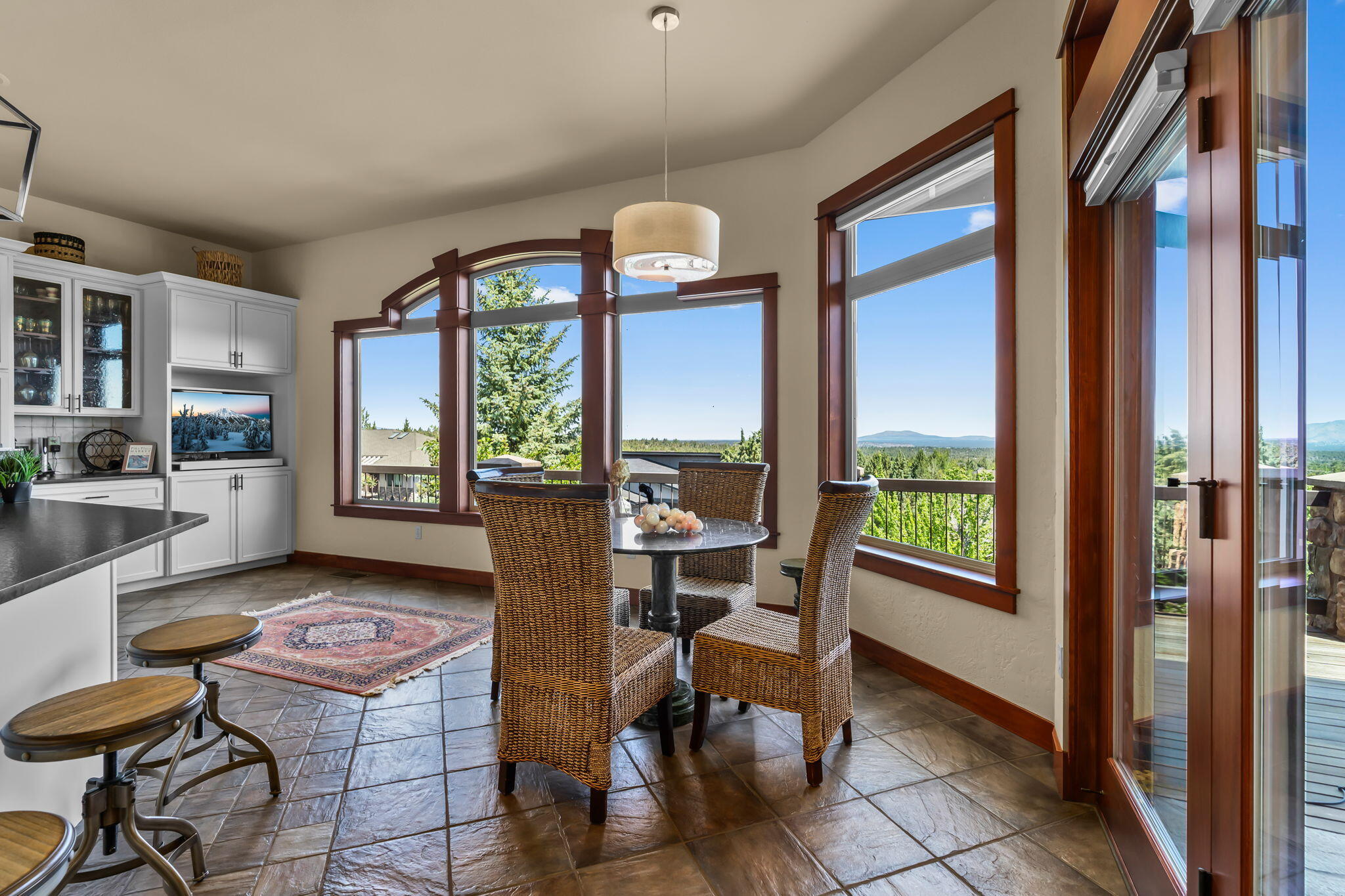 Redmond, Oregon, 97756, United States, ,3 BathroomsBathrooms,Residential,Active,1849184