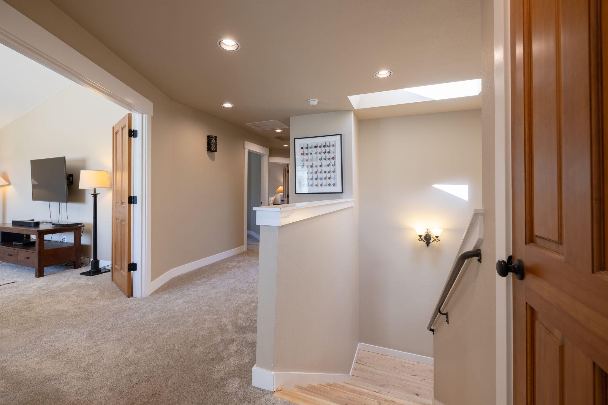 Bend, Oregon, 97702, United States, ,3 BathroomsBathrooms,Residential,Active,1850627
