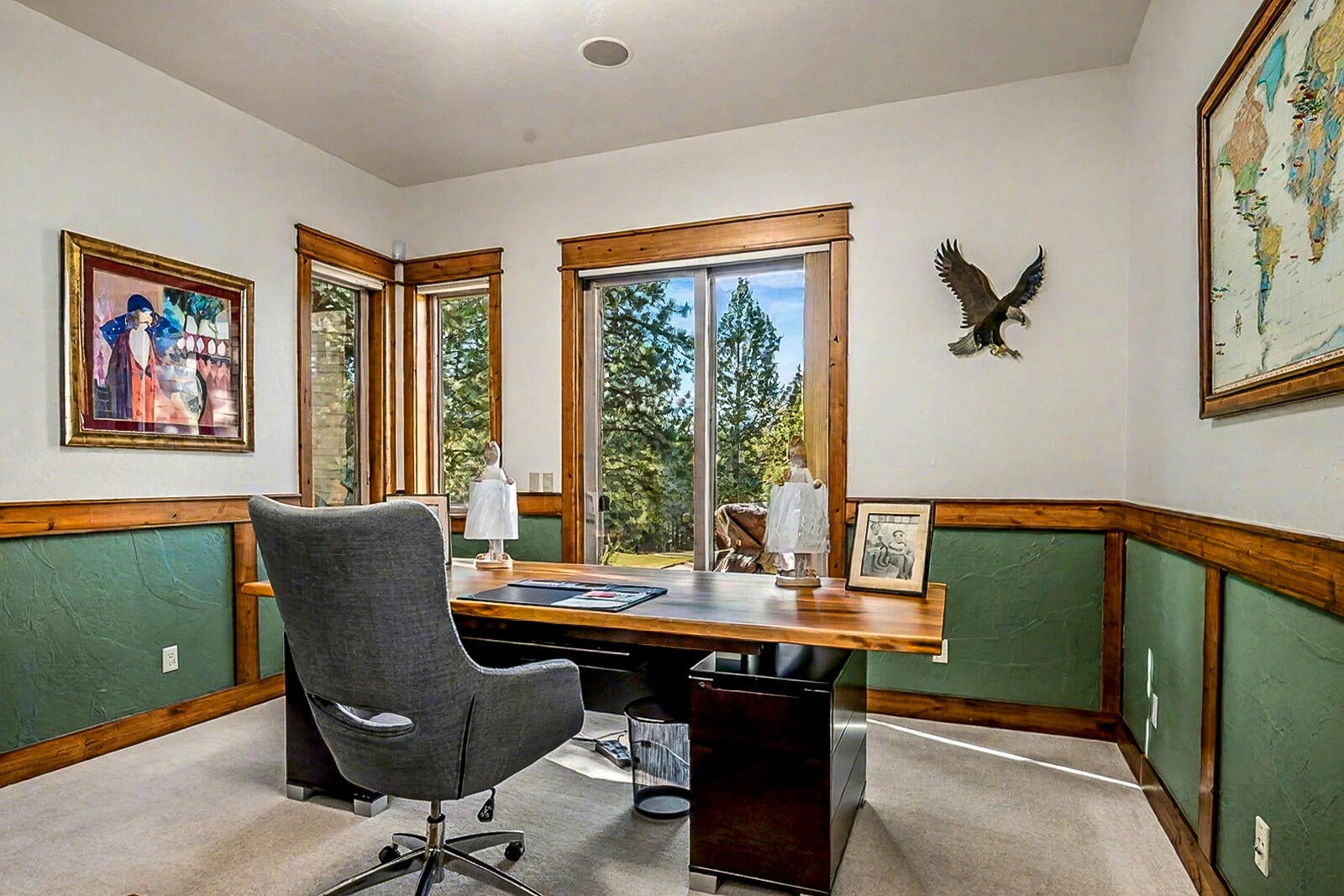 Bend, Oregon, 97703, United States, 4 Bedrooms Bedrooms, ,4 BathroomsBathrooms,Residential,Active,1990602