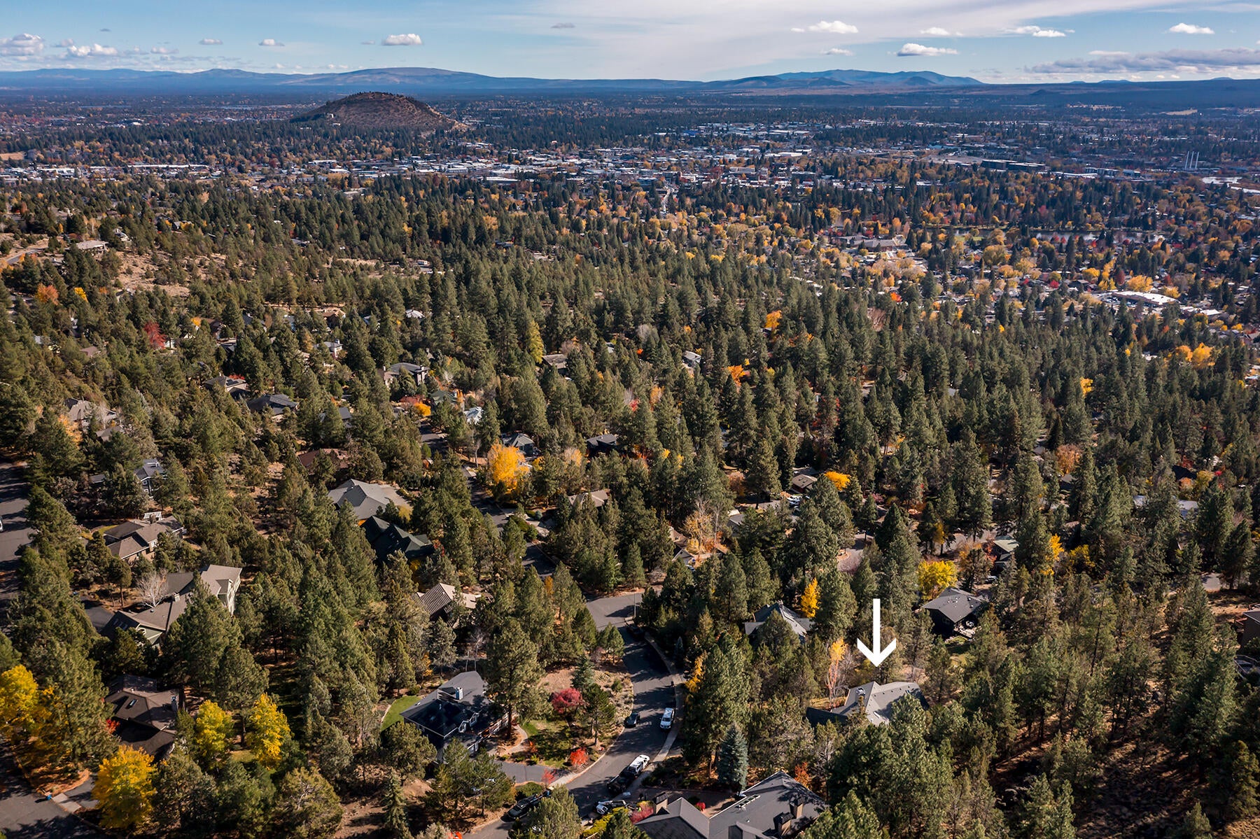 Bend, Oregon, 97703, United States, 5 Bedrooms Bedrooms, ,3 BathroomsBathrooms,Residential,Active,1972188