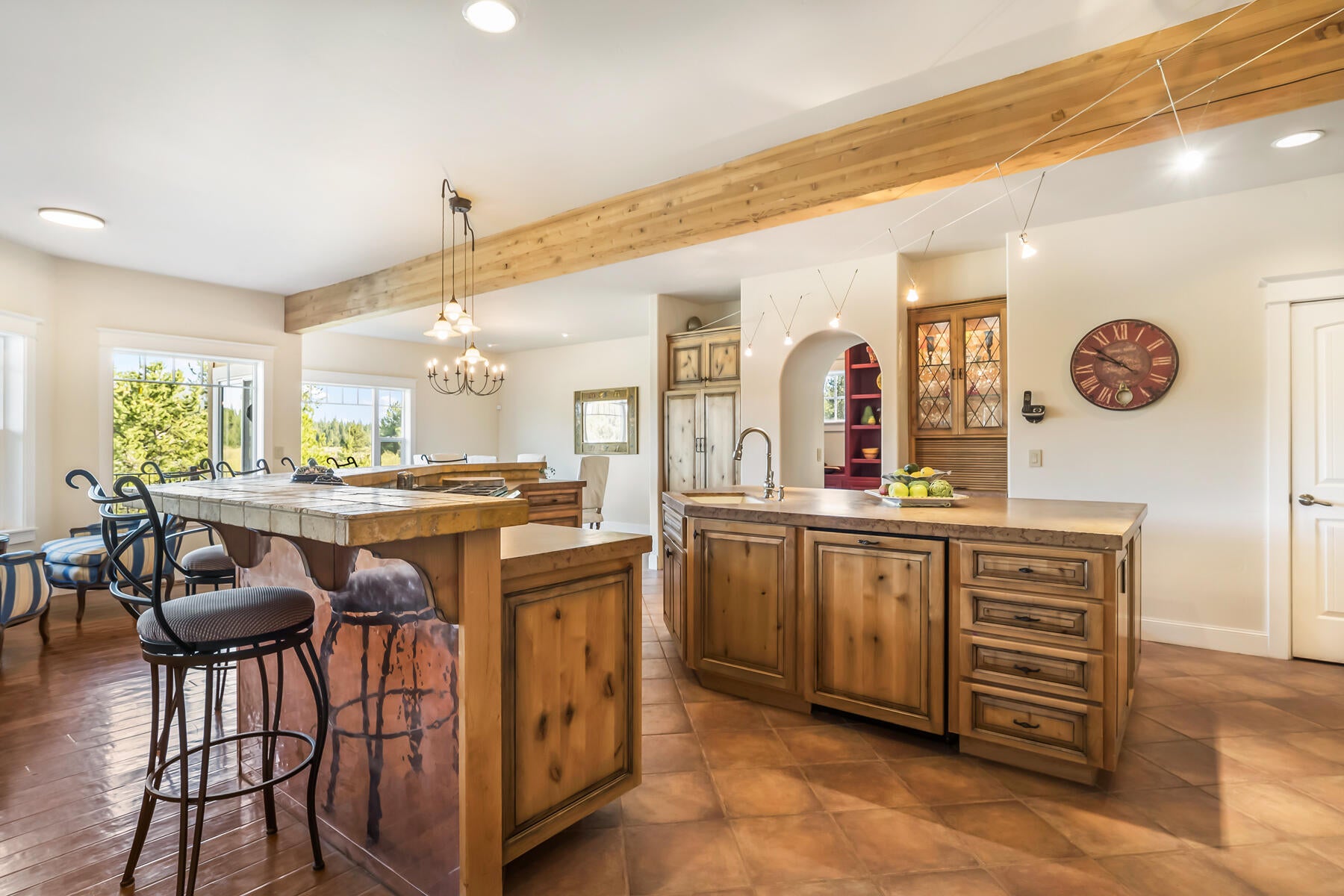 Bend, Oregon, 97707, United States, 5 Bedrooms Bedrooms, ,5 BathroomsBathrooms,Residential,Active,2044562