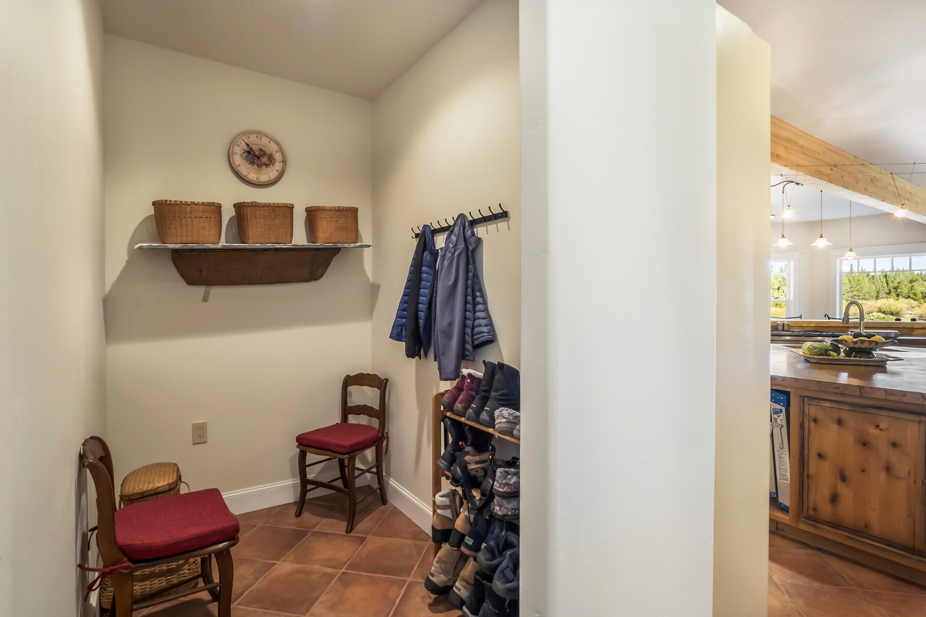 Bend, Oregon, 97707, United States, 5 Bedrooms Bedrooms, ,5 BathroomsBathrooms,Residential,Active,2044562