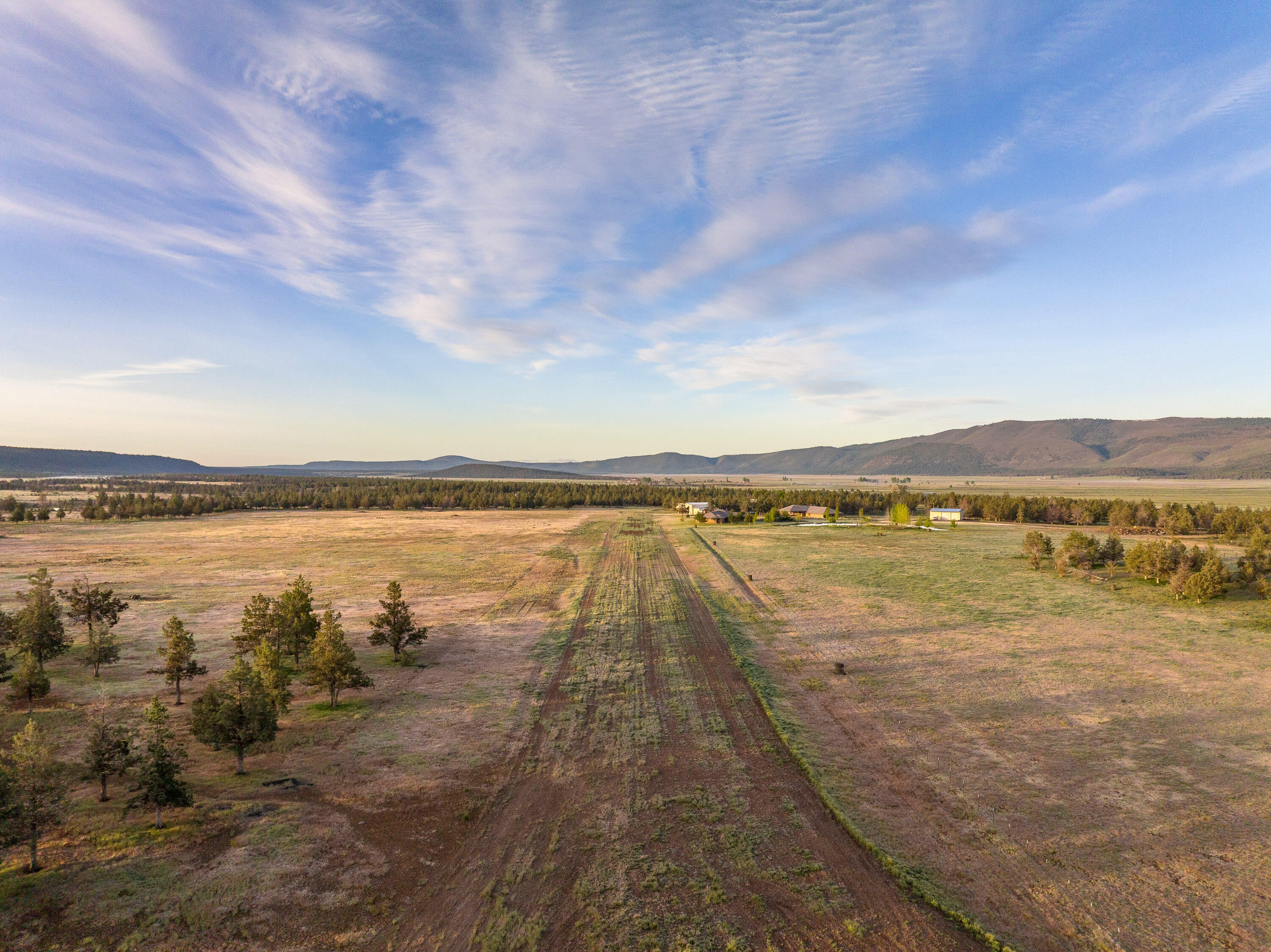 Bonanza, Oregon, 97623, United States, 3 Bedrooms Bedrooms, ,4 BathroomsBathrooms,Residential,Active,1876681