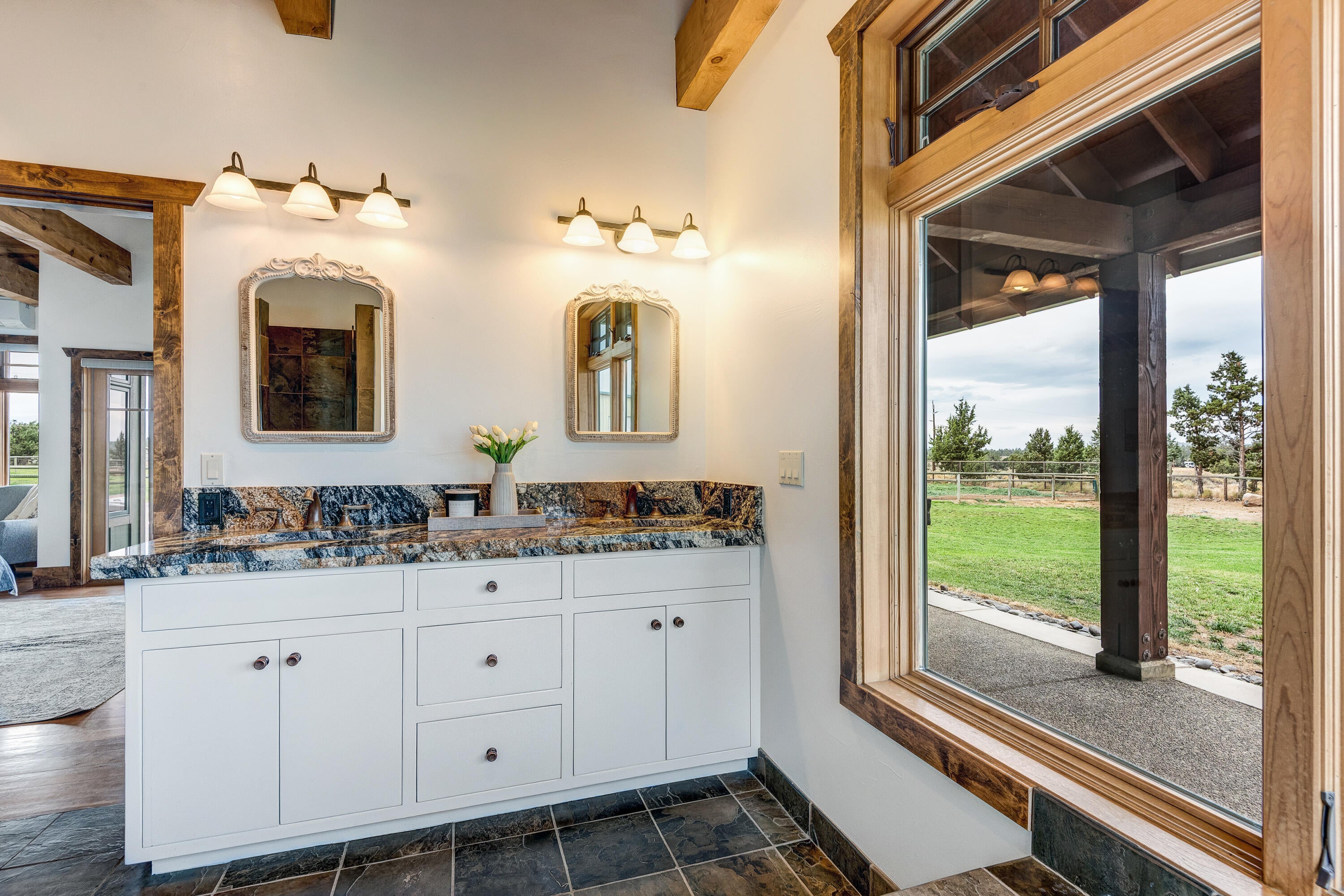 Bend, Oregon, 97703, United States, 3 Bedrooms Bedrooms, ,3 BathroomsBathrooms,Residential,Active,1953693