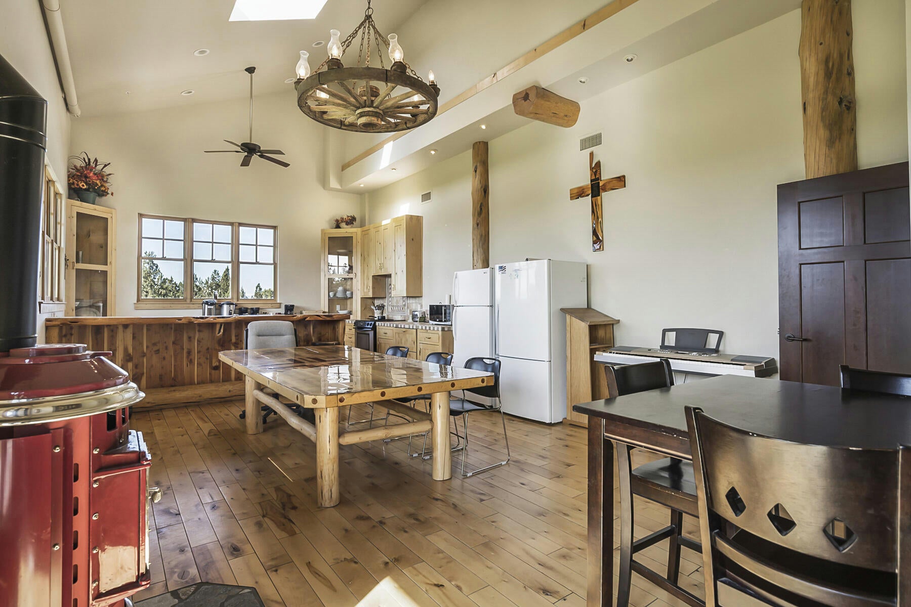 Powell Butte, Oregon, 97753, United States, 4 Bedrooms Bedrooms, ,4 BathroomsBathrooms,Residential,Active,1769979