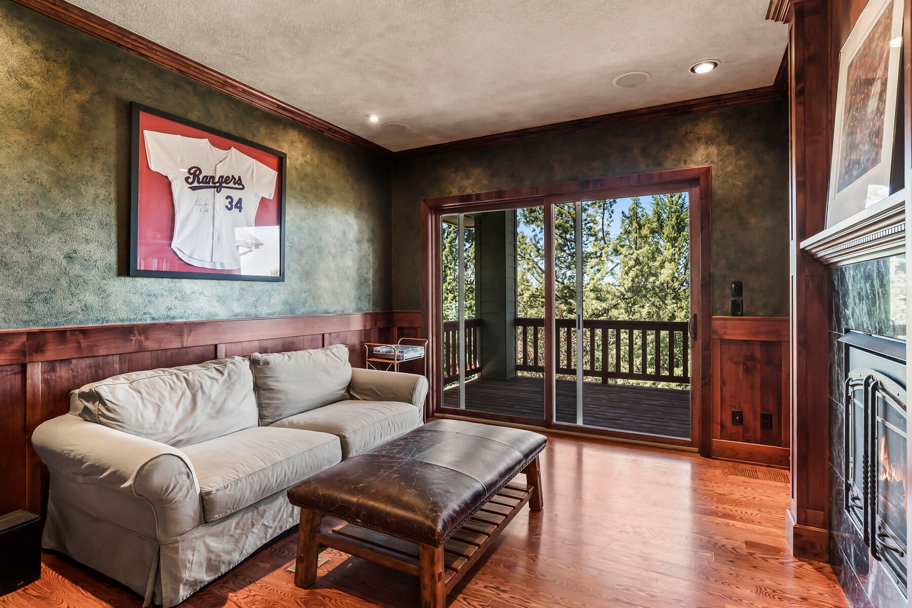 Bend, Oregon, 97702, United States, ,6 BathroomsBathrooms,Residential,Active,1726978