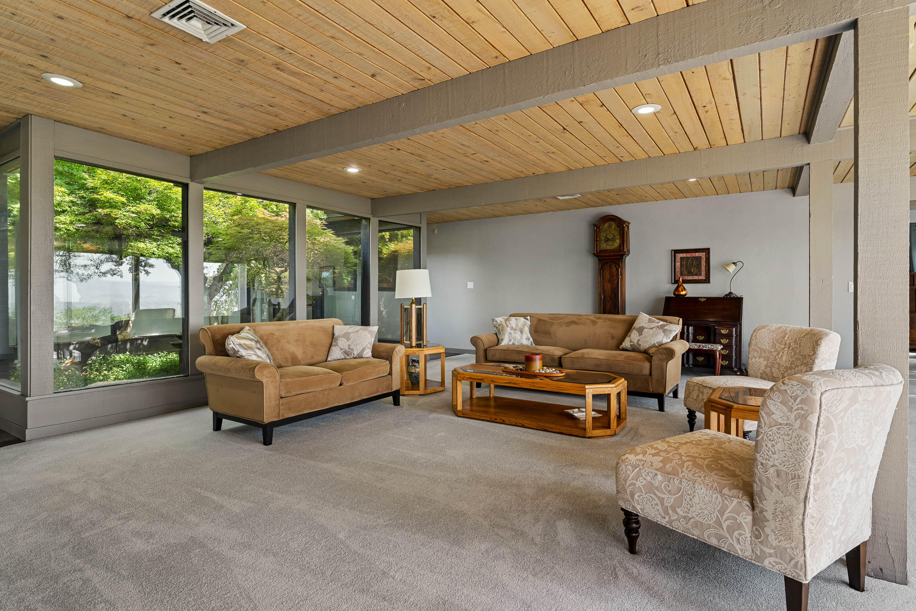 Central Point, Oregon, 97502, United States, 4 Bedrooms Bedrooms, ,4 BathroomsBathrooms,Residential,Active,2006836