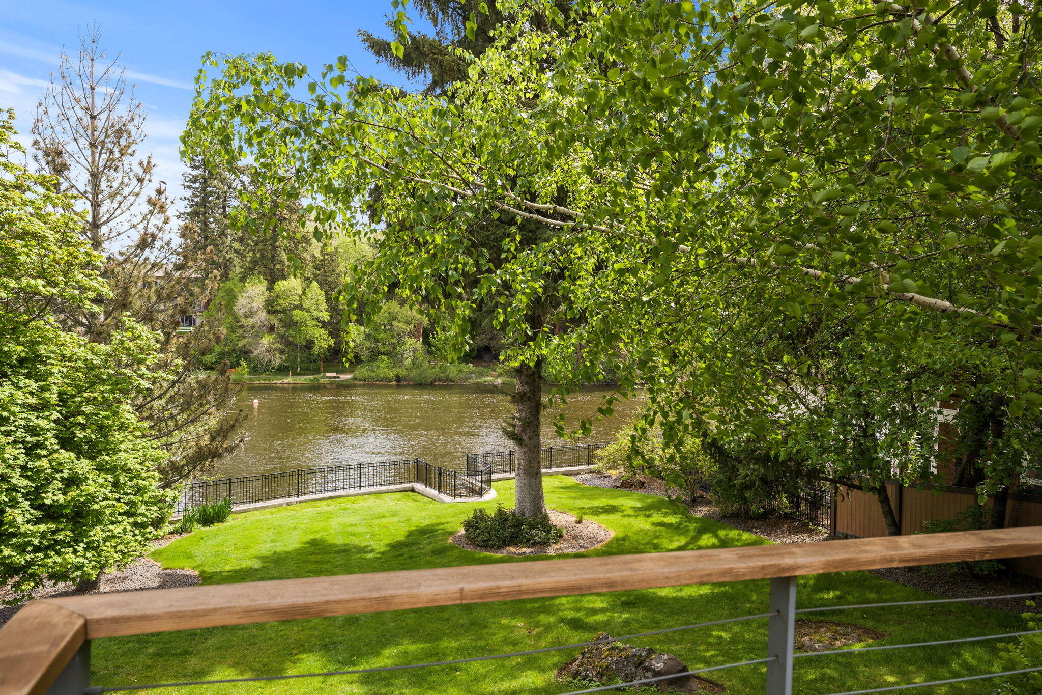 Bend, Oregon, 97703, United States, 3 Bedrooms Bedrooms, ,2 BathroomsBathrooms,Residential,Active,1904740