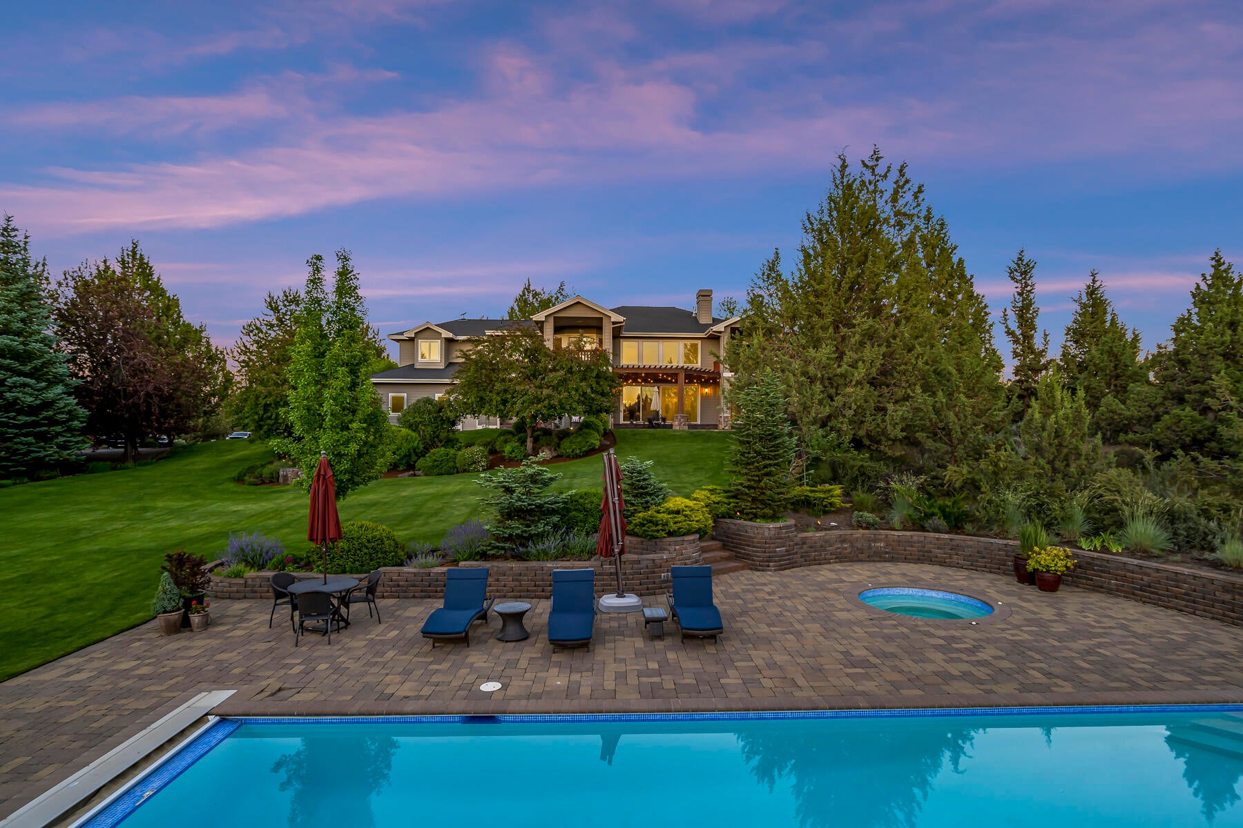 Bend, Oregon, 97702, United States, ,6 BathroomsBathrooms,Residential,Active,1726978 Bend, Oregon, 97702, United States, ,6 BathroomsBathrooms,Residential,Active,1726978