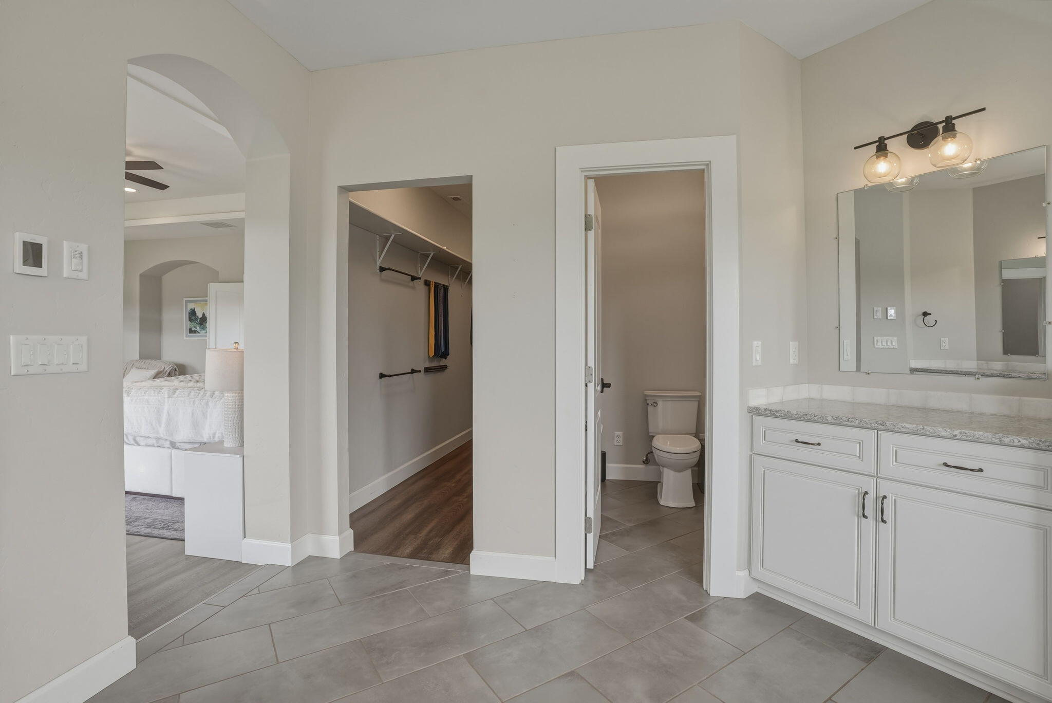 Sisters, Oregon, 97759, United States, 3 Bedrooms Bedrooms, ,3 BathroomsBathrooms,Residential,Active,2043417