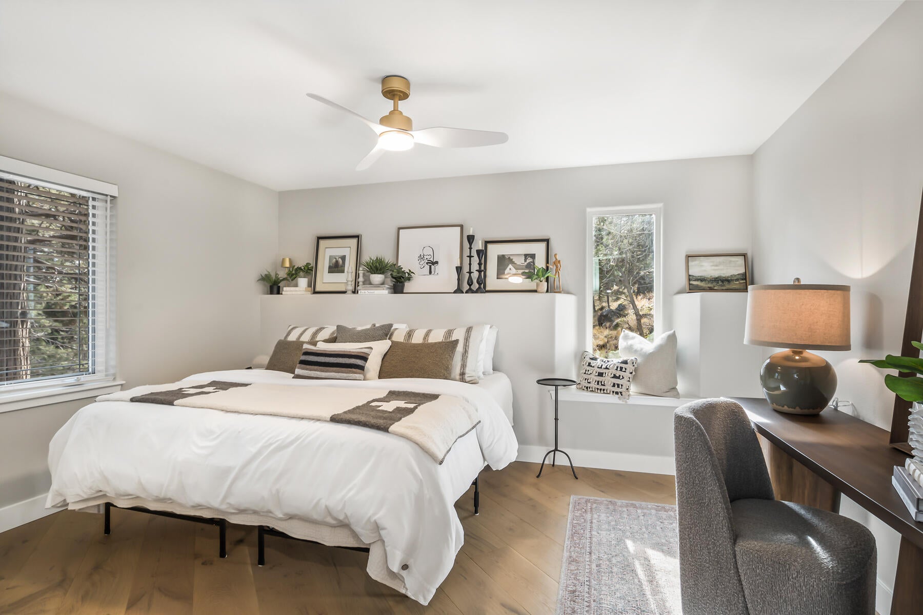 Bend, Oregon, 97703, United States, 5 Bedrooms Bedrooms, ,3 BathroomsBathrooms,Residential,Active,1972188