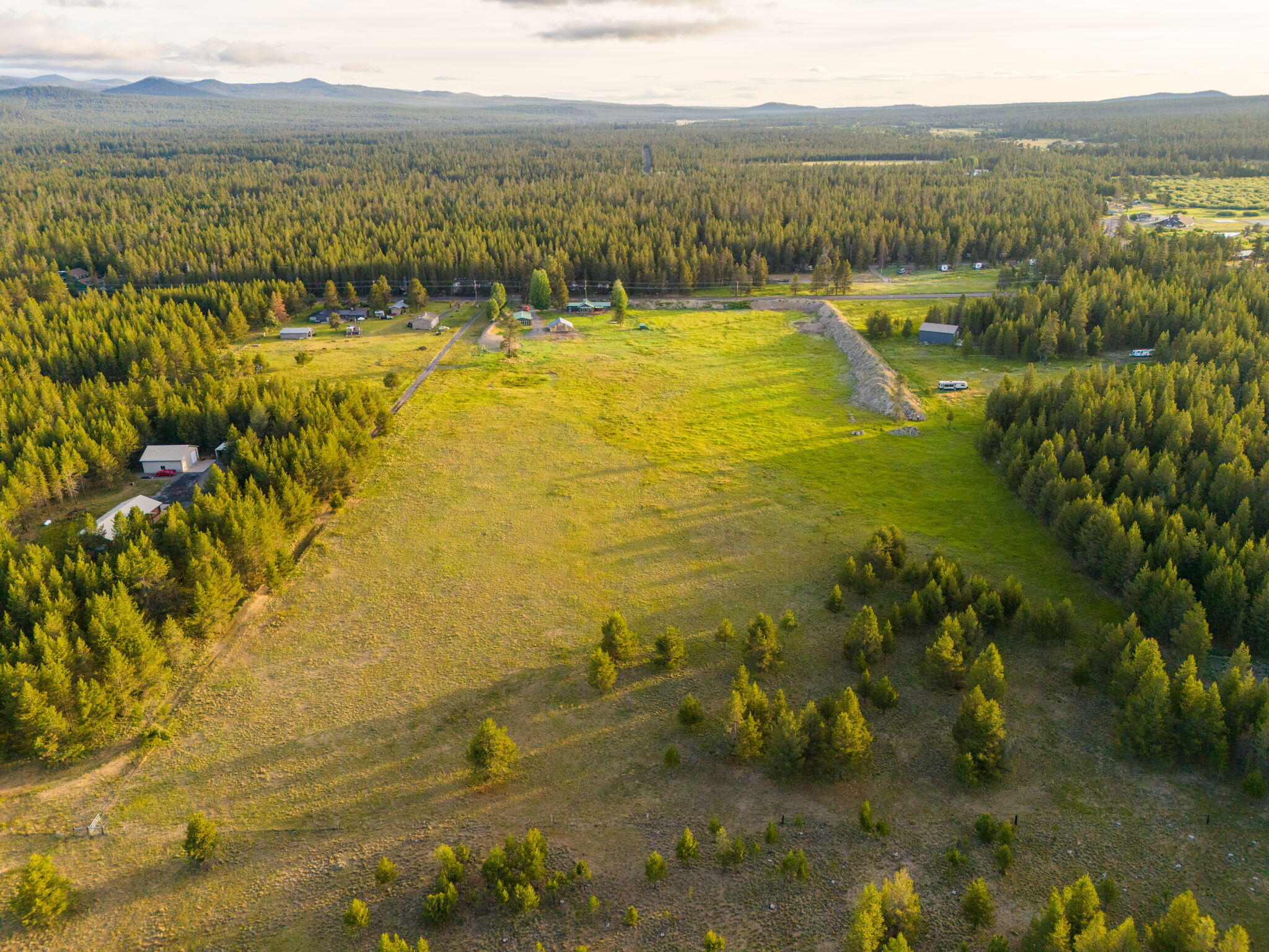 Bend, Oregon, 97707, United States, 3 Bedrooms Bedrooms, ,3 BathroomsBathrooms,Residential,Active,1880197