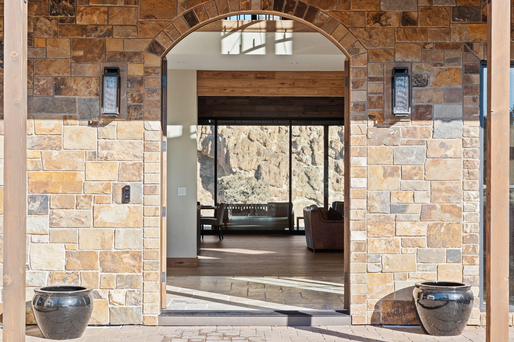 Terrebonne, Oregon, 97760, United States, 5 Bedrooms Bedrooms, ,5 BathroomsBathrooms,Residential,Active,1747251