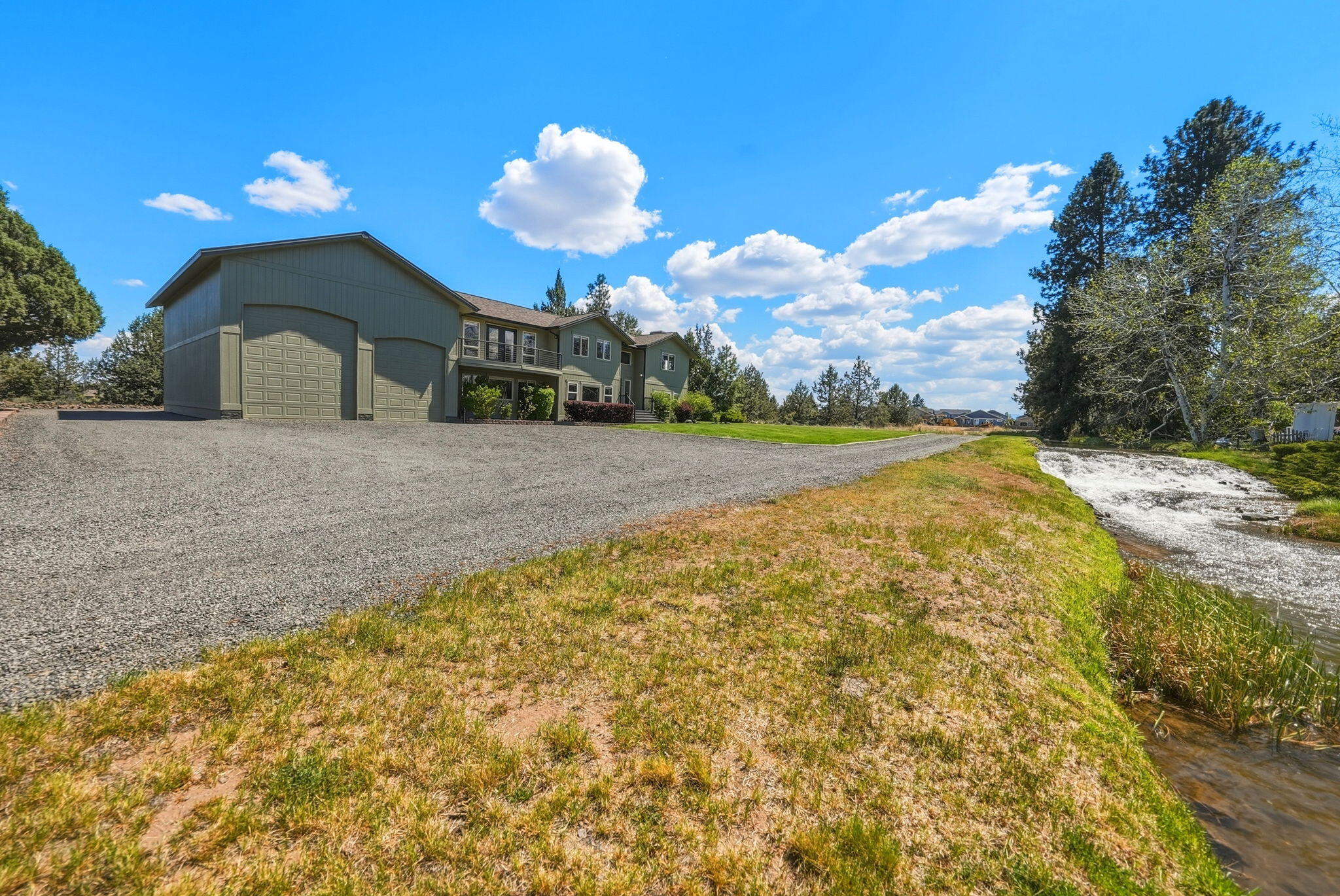 Bend, Oregon, 97702, United States, 3 Bedrooms Bedrooms, ,5 BathroomsBathrooms,Residential,Active,2045021