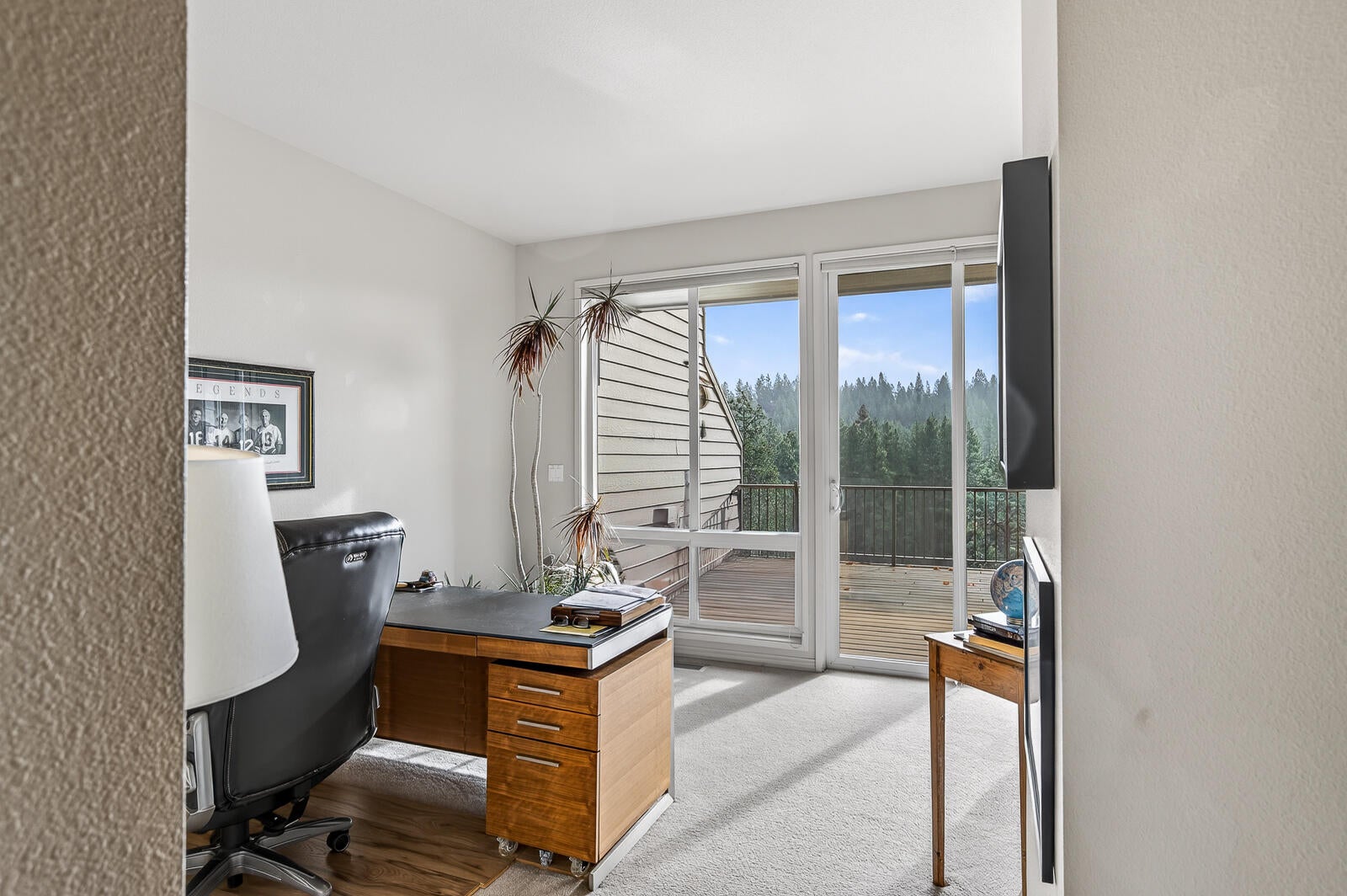 Bend, Oregon, 97702, United States, 4 Bedrooms Bedrooms, ,5 BathroomsBathrooms,Residential,Active,2007101