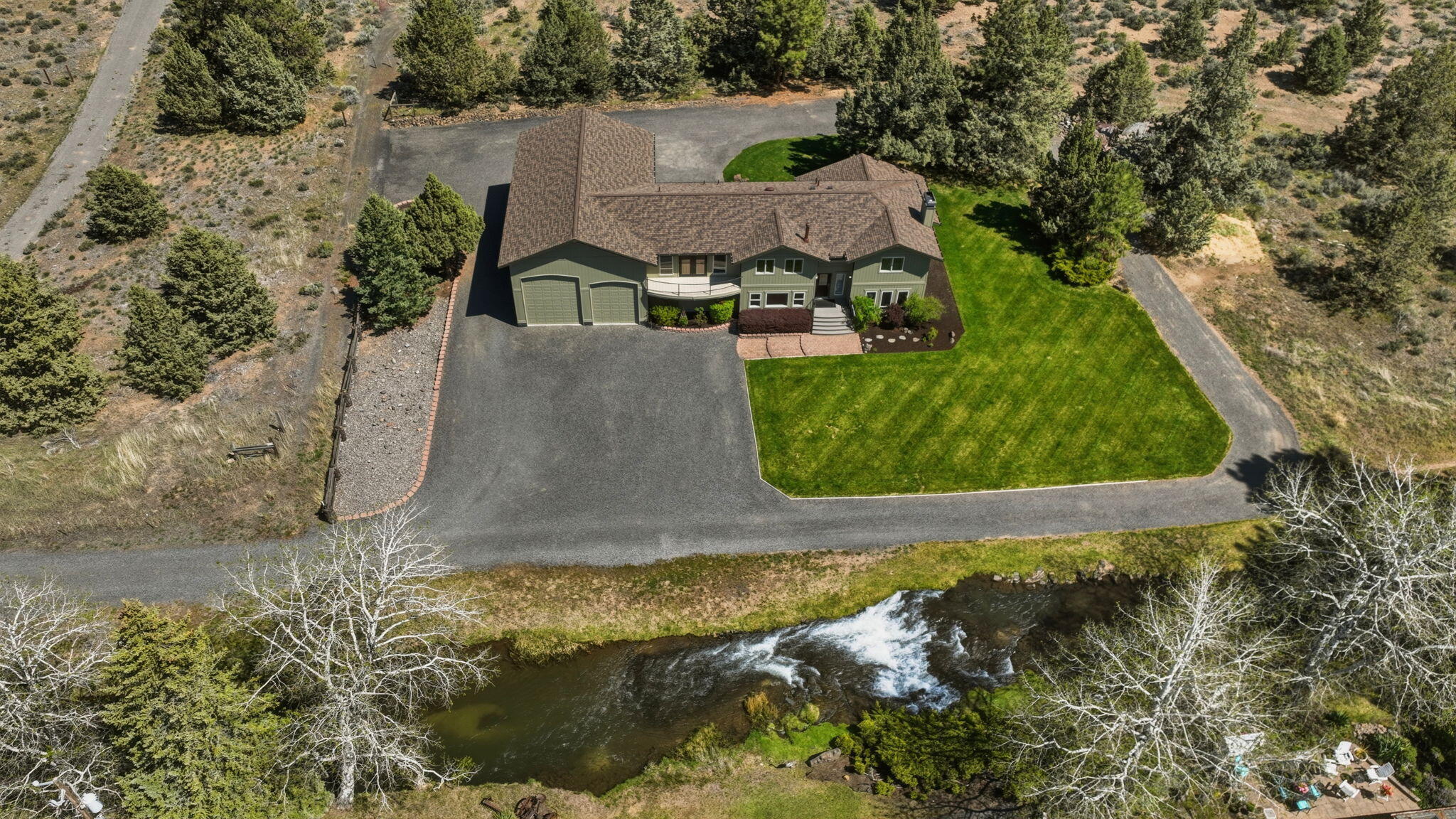 Bend, Oregon, 97702, United States, 3 Bedrooms Bedrooms, ,5 BathroomsBathrooms,Residential,Active,2045021