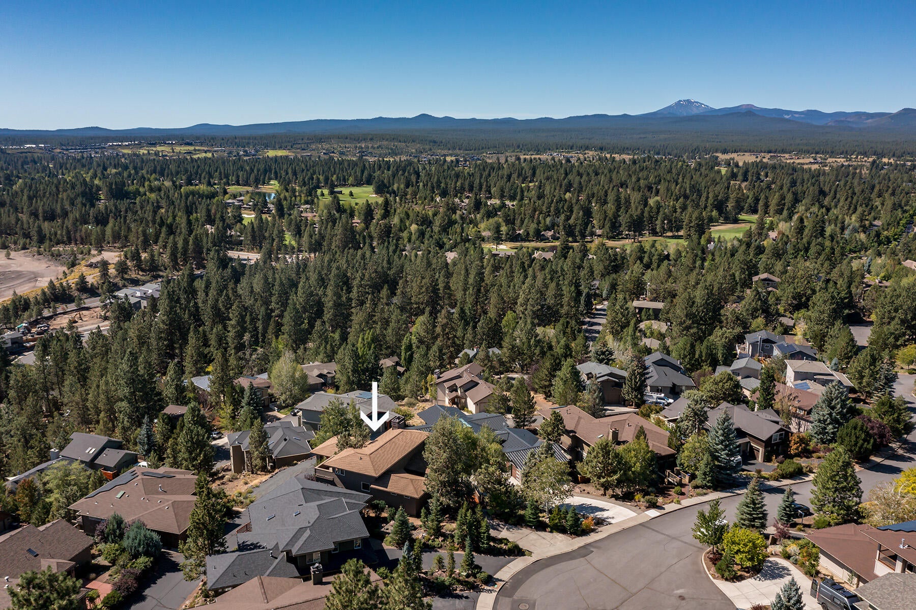 Bend, Oregon, 97702, United States, 3 Bedrooms Bedrooms, ,3 BathroomsBathrooms,Residential,Active,1936452