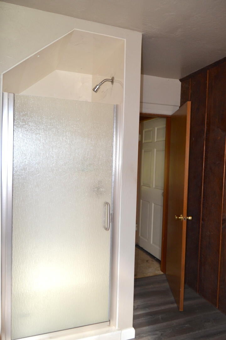 Grants Pass, Oregon, 97526, United States, 4 Bedrooms Bedrooms, ,2 BathroomsBathrooms,Residential,Active,1973303