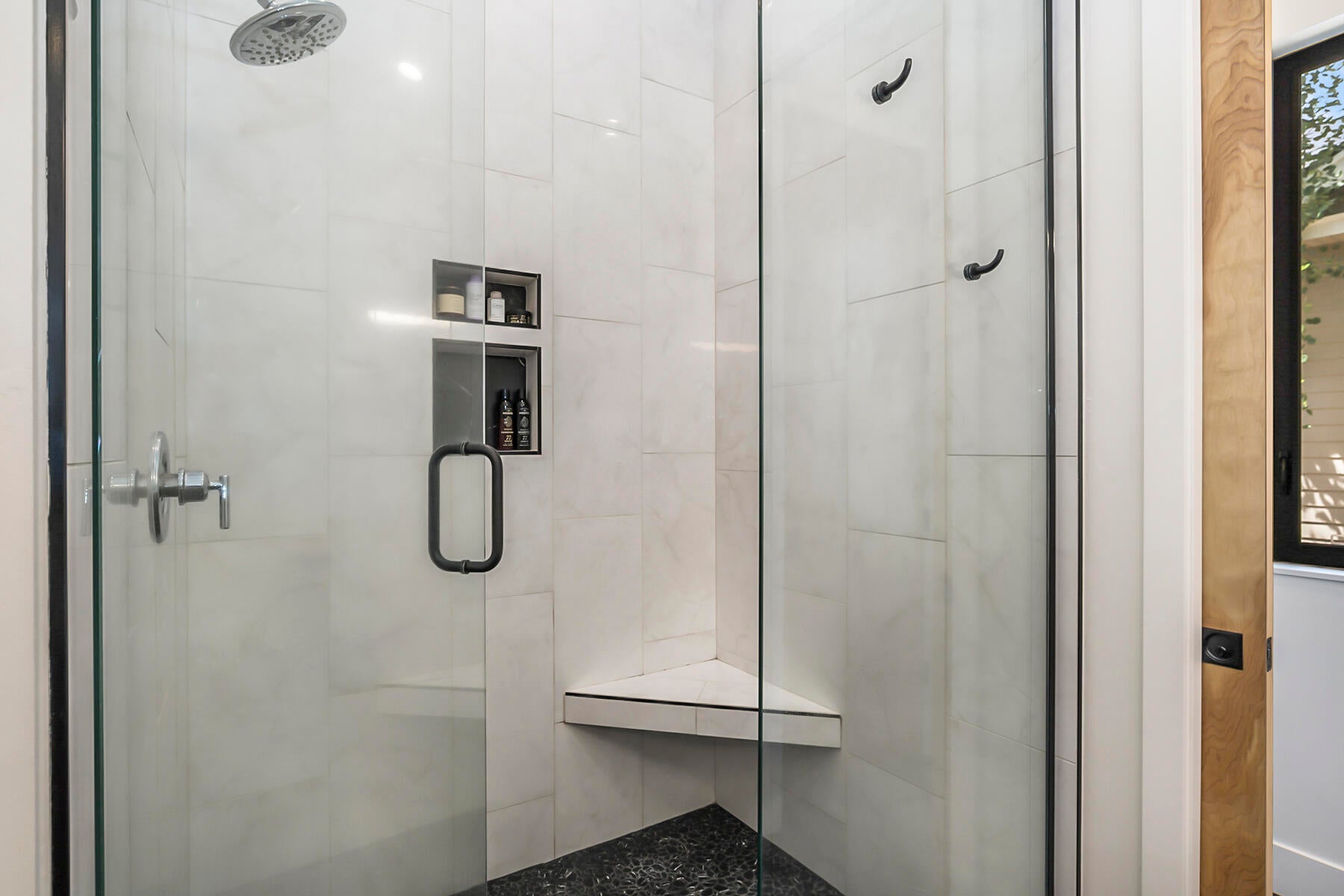 Bend, Oregon, 97703, United States, 3 Bedrooms Bedrooms, ,3 BathroomsBathrooms,Residential,Active,2008310