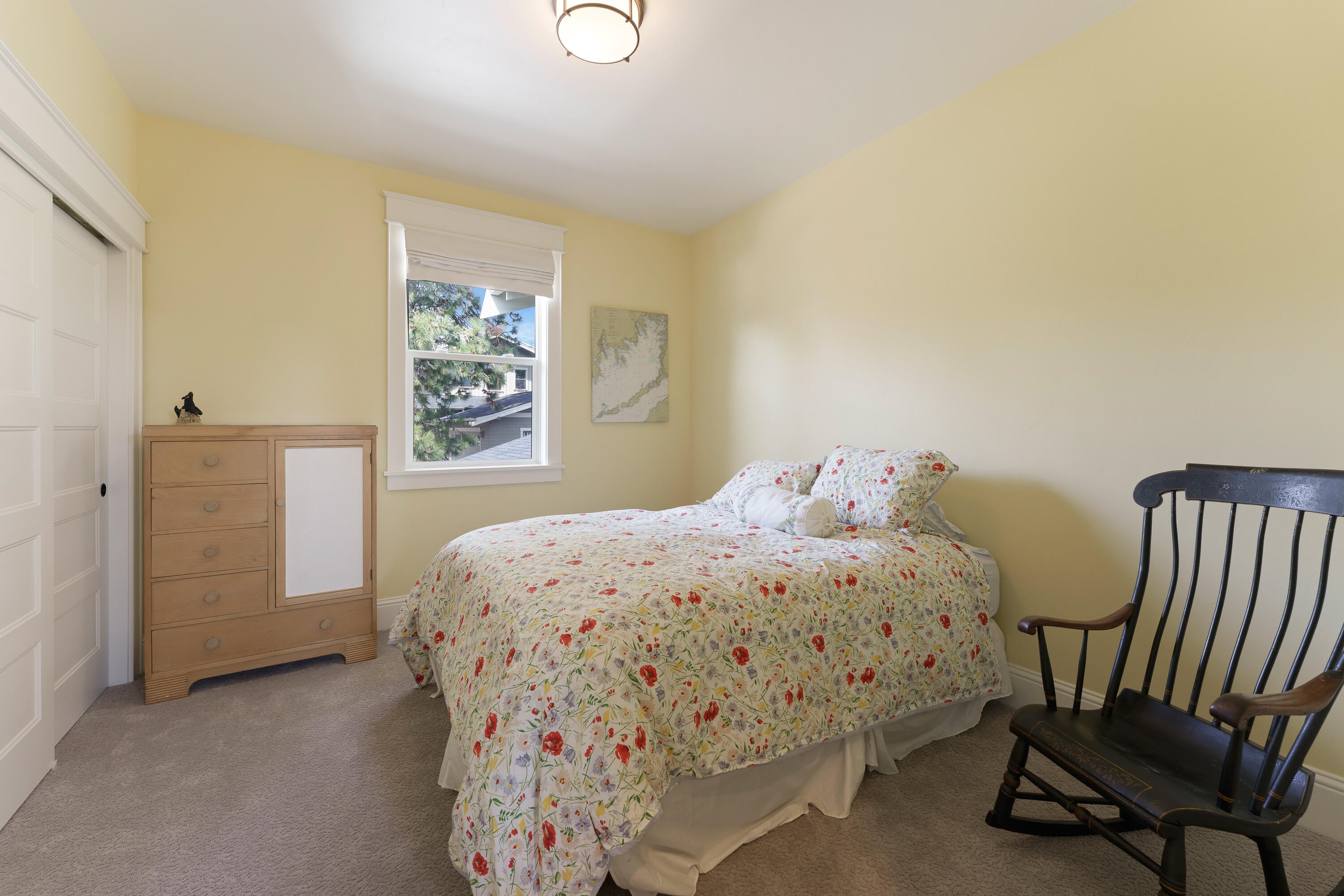 Bend, Oregon, 97703, United States, 4 Bedrooms Bedrooms, ,3 BathroomsBathrooms,Residential,Active,1764459
