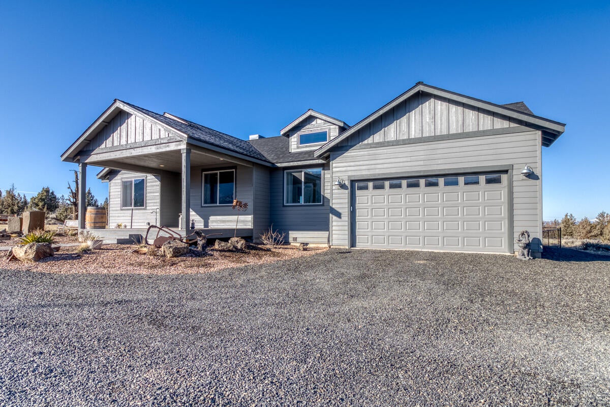 Powell Butte, Oregon, 97753, United States, 4 Bedrooms Bedrooms, ,3 BathroomsBathrooms,Residential,Active,1908146