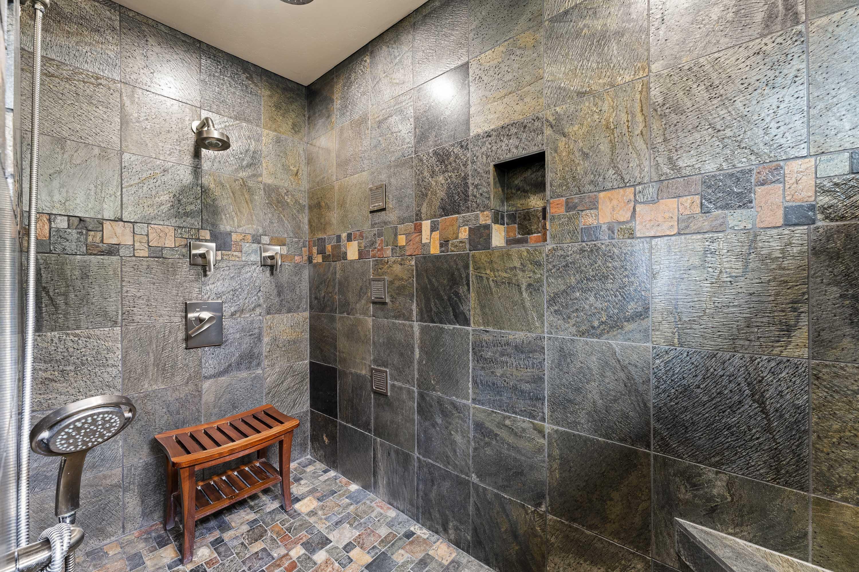 Central Point, Oregon, 97502, United States, 4 Bedrooms Bedrooms, ,4 BathroomsBathrooms,Residential,Active,2006836