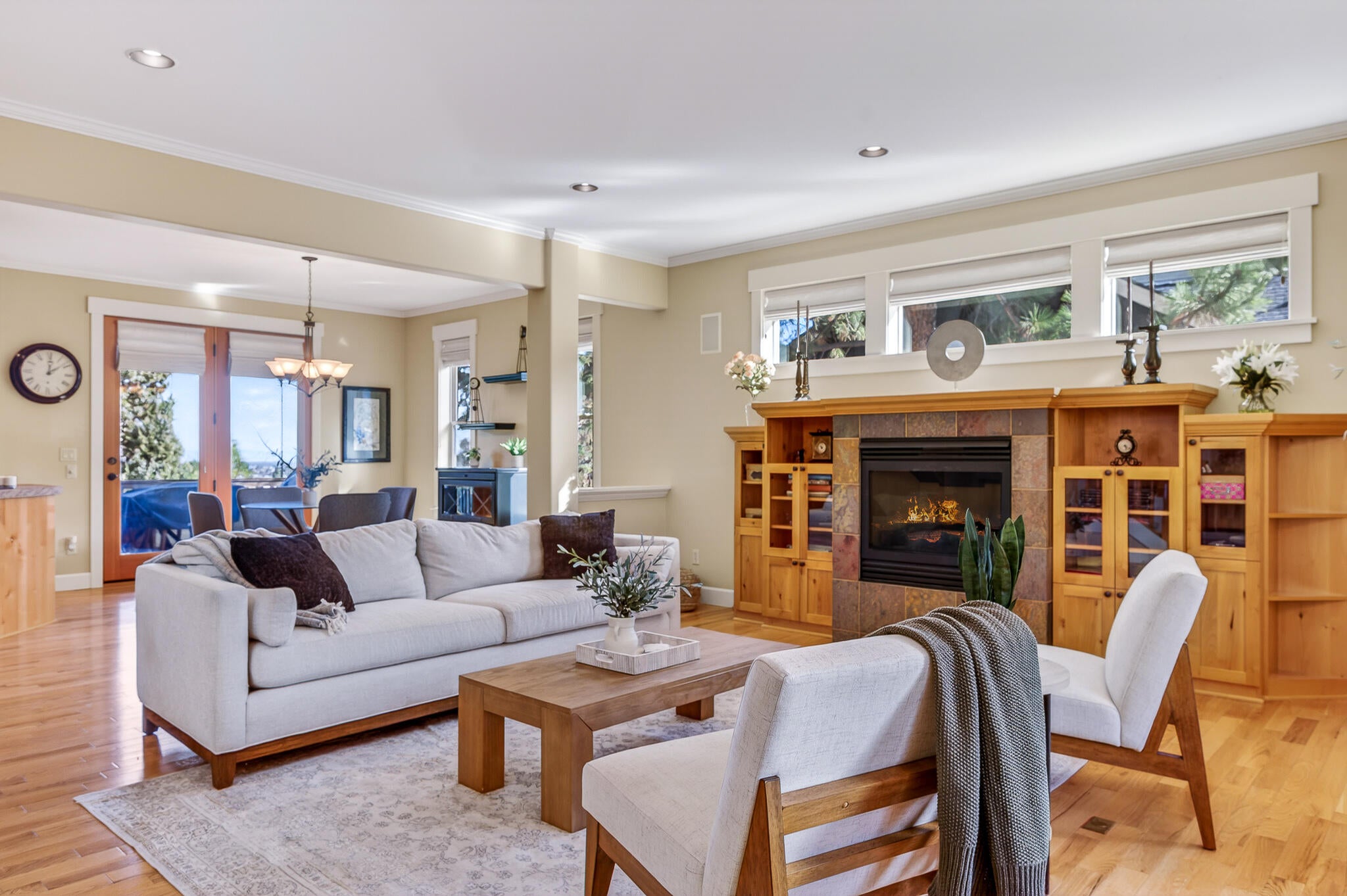 Bend, Oregon, 97703, United States, 3 Bedrooms Bedrooms, ,3 BathroomsBathrooms,Residential,Active,2017476