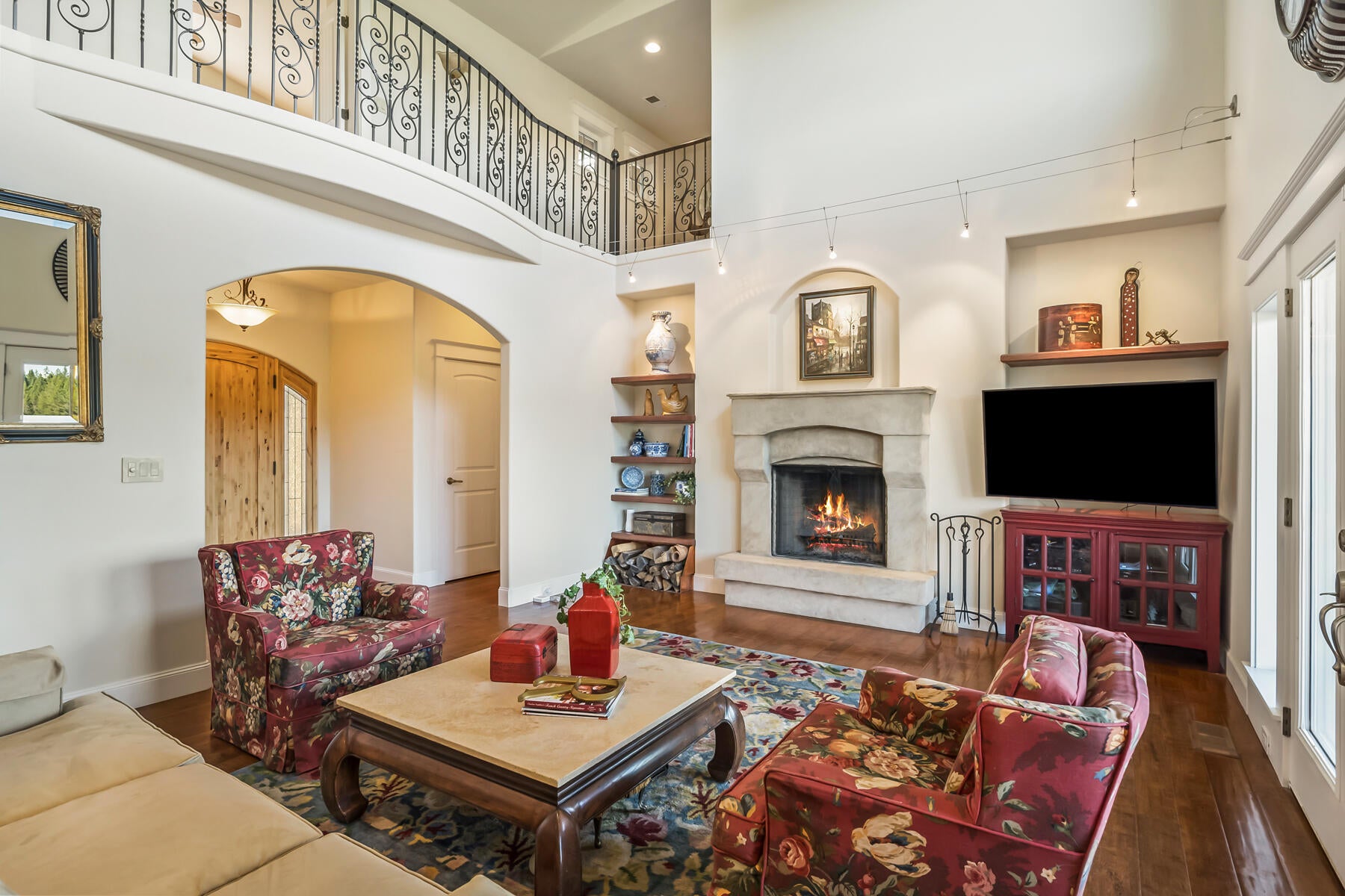 Bend, Oregon, 97707, United States, 5 Bedrooms Bedrooms, ,5 BathroomsBathrooms,Residential,Active,2044562
