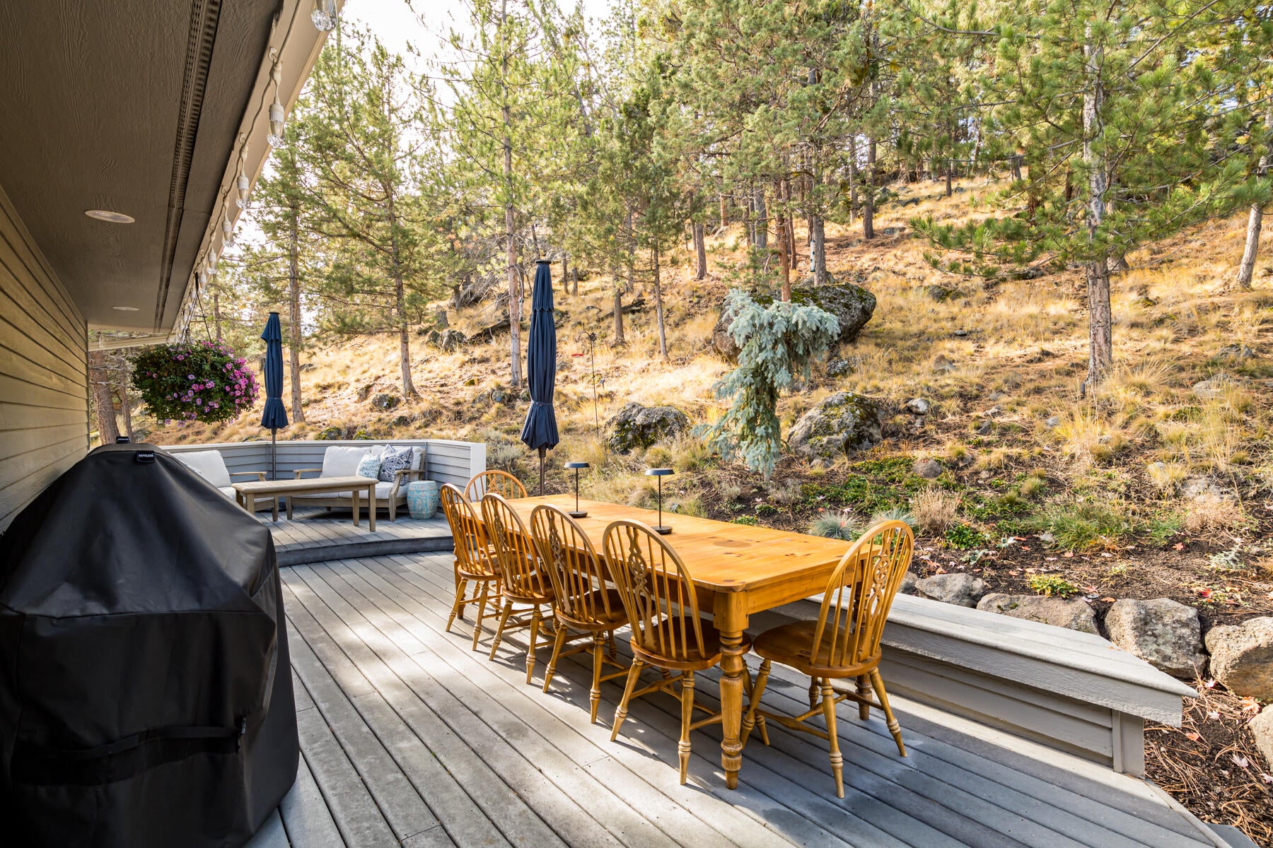 Bend, Oregon, 97703, United States, 5 Bedrooms Bedrooms, ,3 BathroomsBathrooms,Residential,Active,1972188