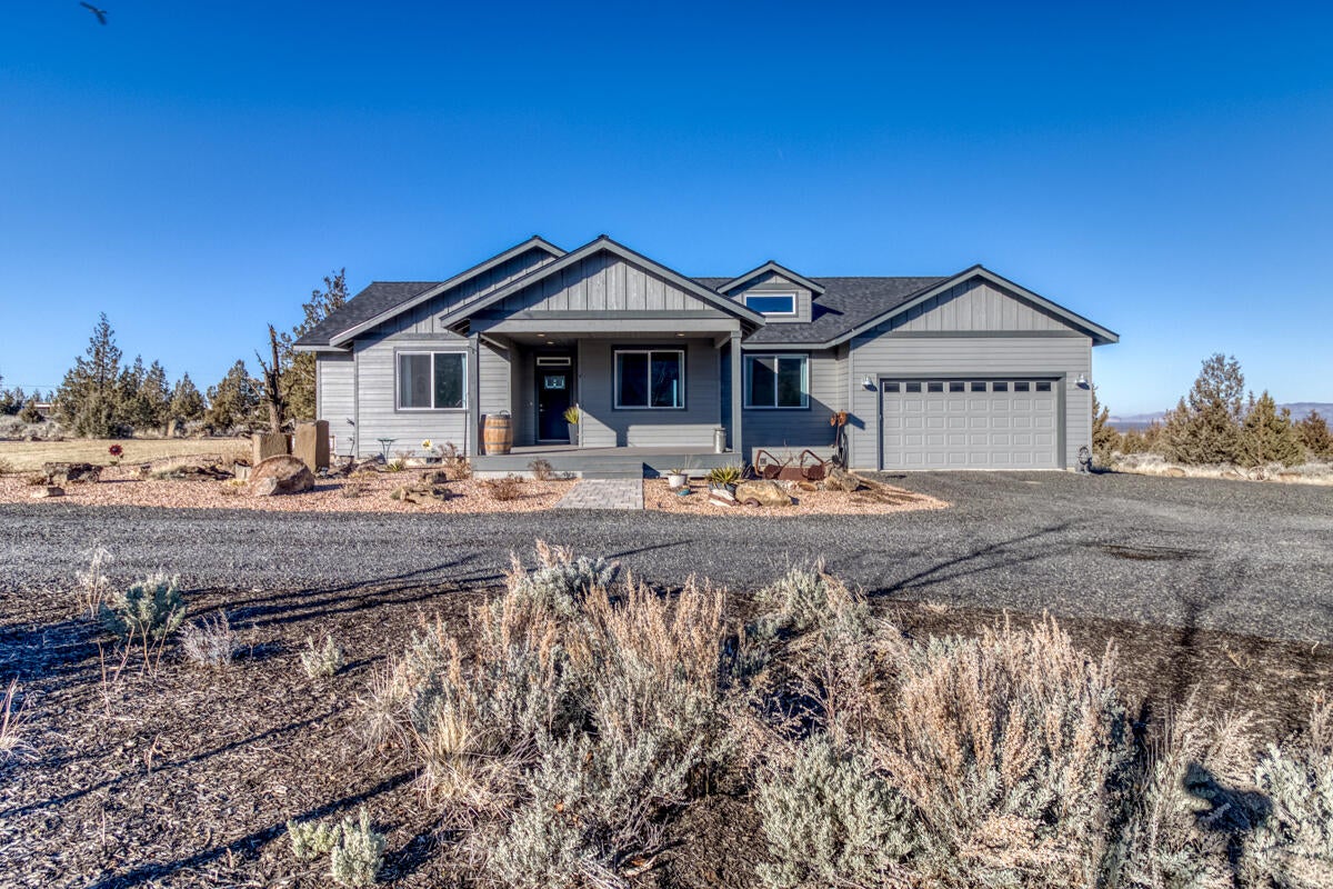 Powell Butte, Oregon, 97753, United States, 4 Bedrooms Bedrooms, ,3 BathroomsBathrooms,Residential,Active,1908146