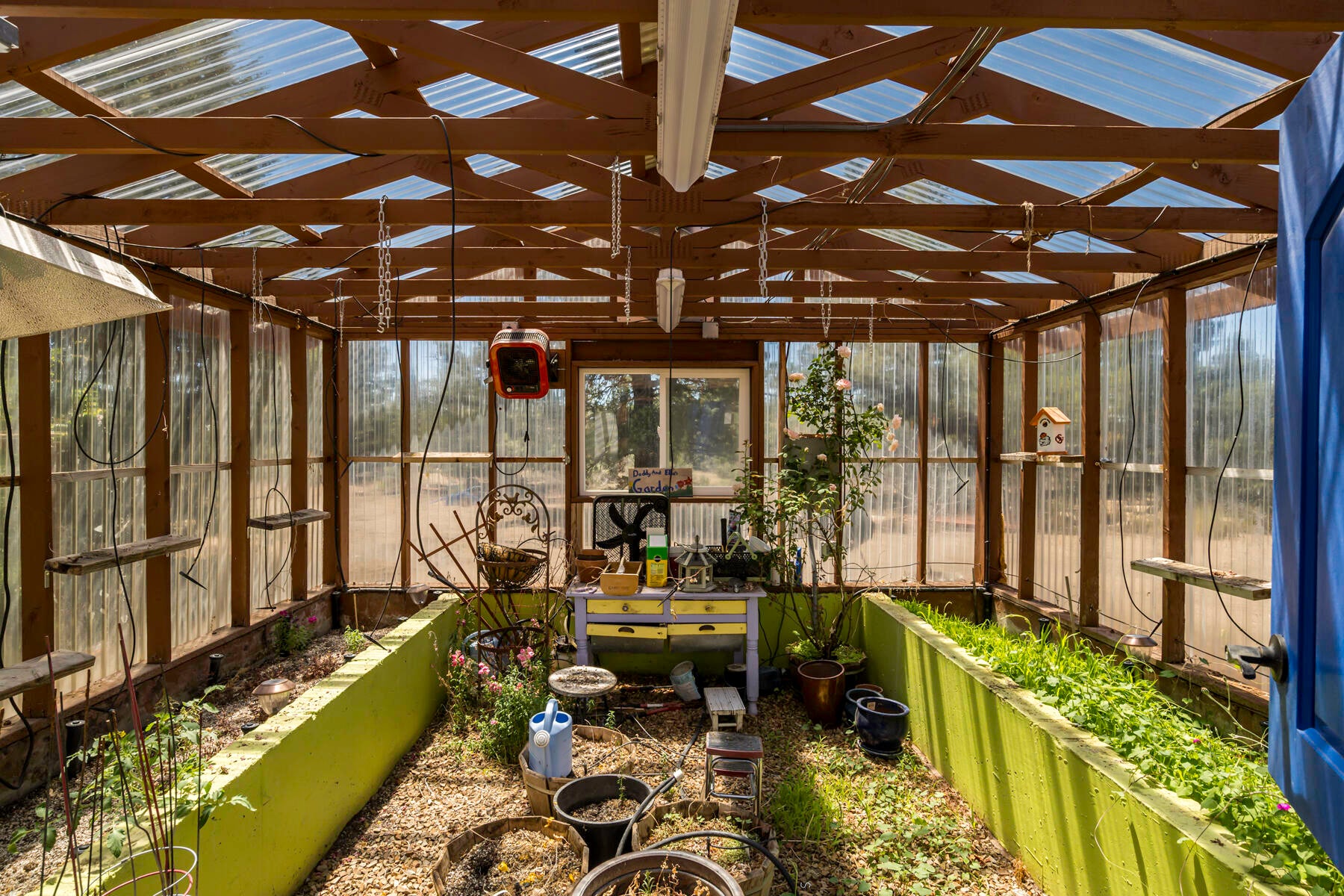 Bend, Oregon, 97702, United States, ,6 BathroomsBathrooms,Residential,Active,1726978