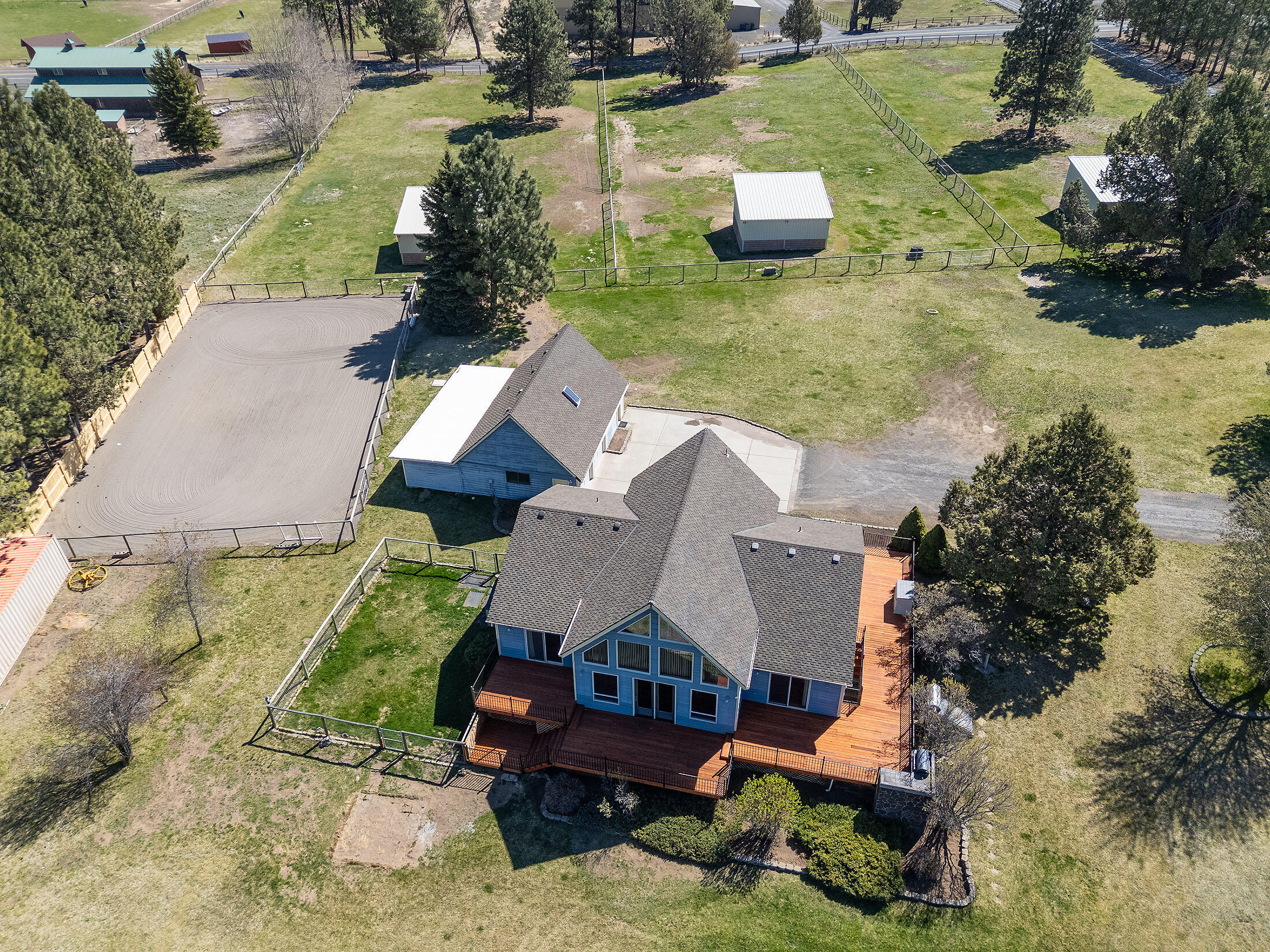 Bend, Oregon, 97702, United States, 3 Bedrooms Bedrooms, ,3 BathroomsBathrooms,Residential,Active,1952444