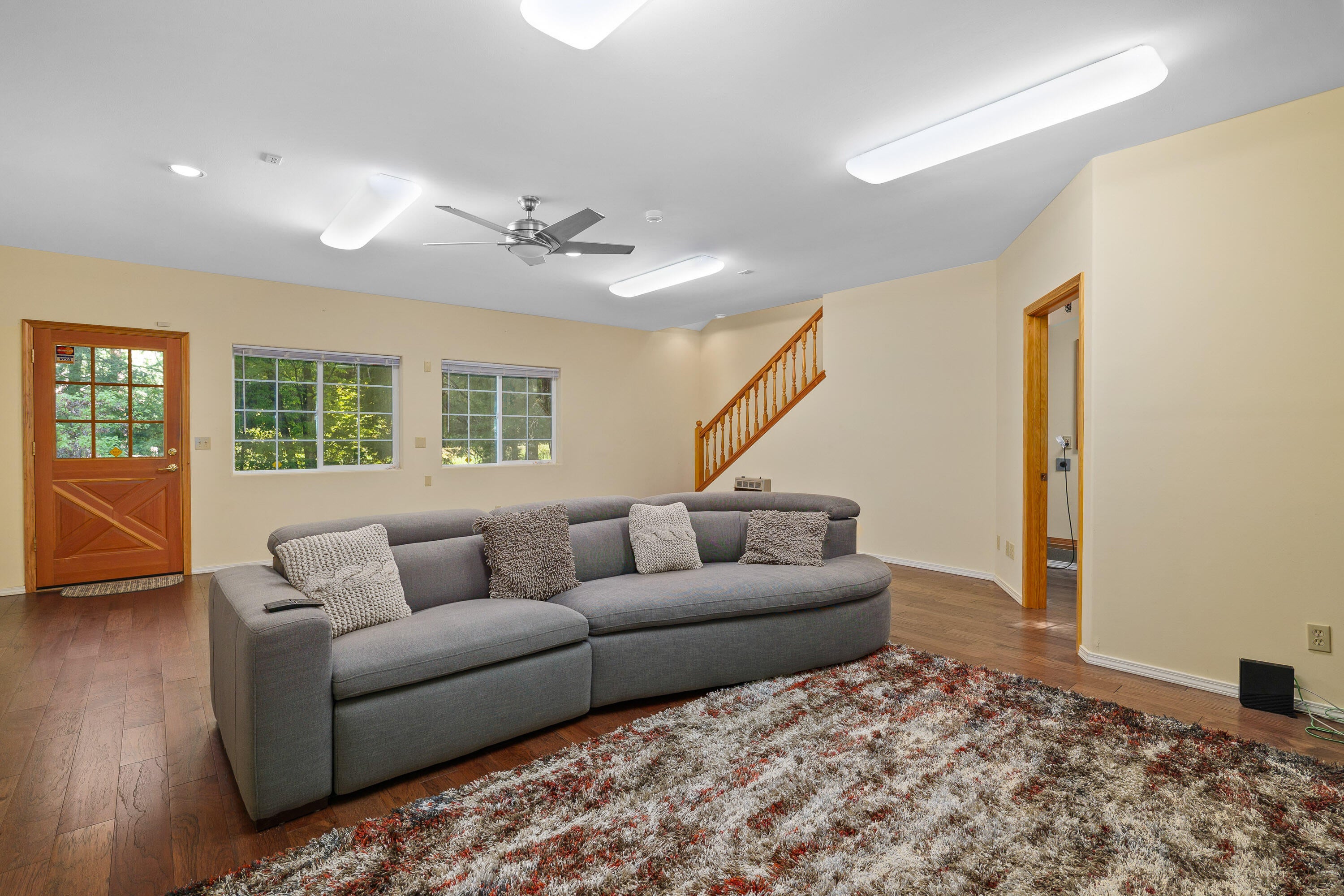 Selma, Oregon, 97538, United States, 5 Bedrooms Bedrooms, ,5 BathroomsBathrooms,Residential,Active,1902945