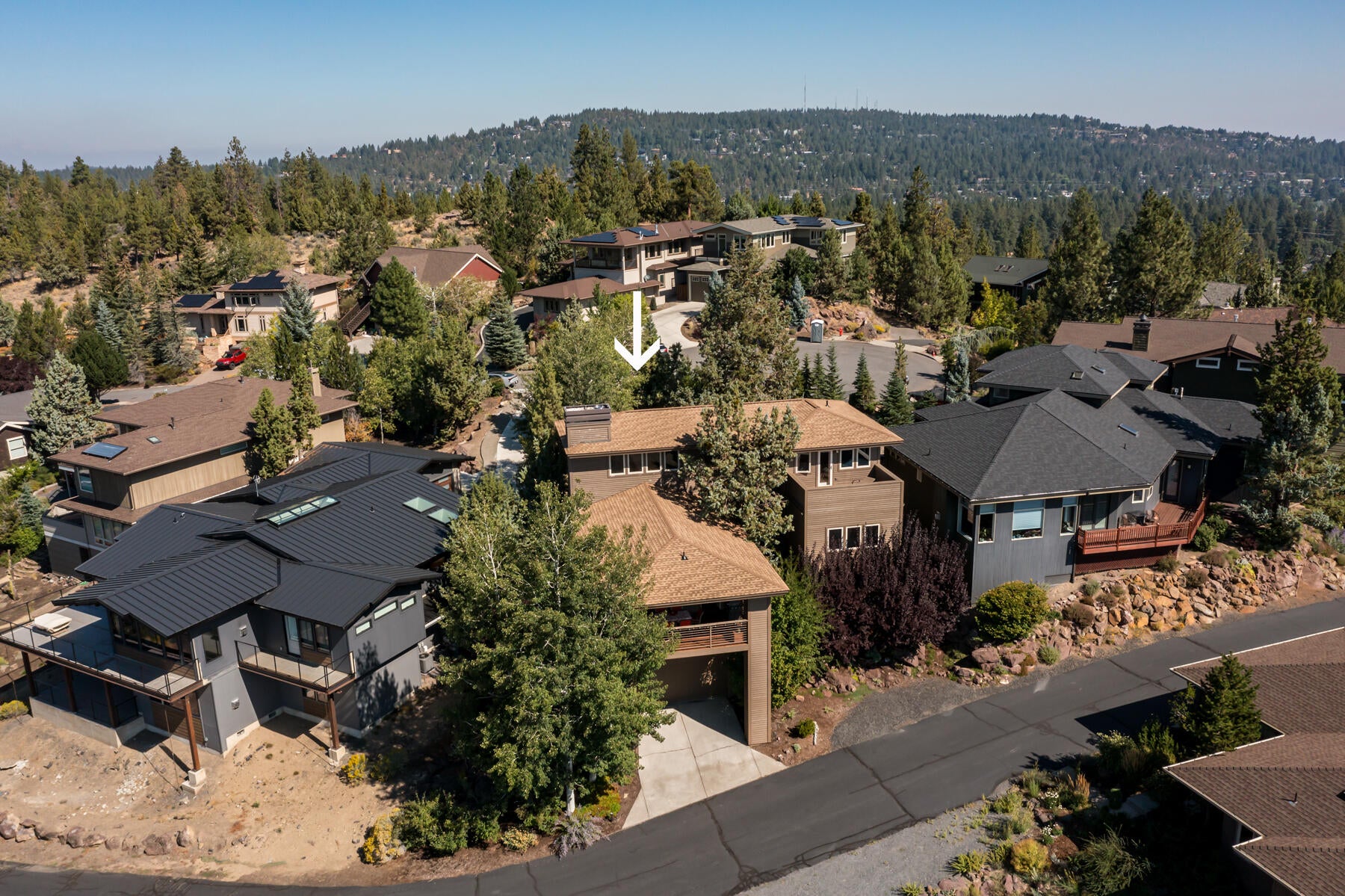 Bend, Oregon, 97702, United States, 3 Bedrooms Bedrooms, ,3 BathroomsBathrooms,Residential,Active,1936452