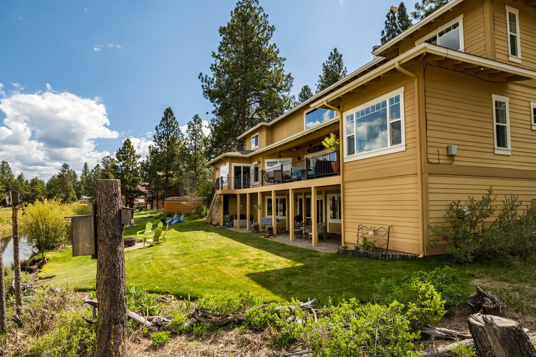 Bend, Oregon, 97707, United States, 5 Bedrooms Bedrooms, ,5 BathroomsBathrooms,Residential,Active,2044562