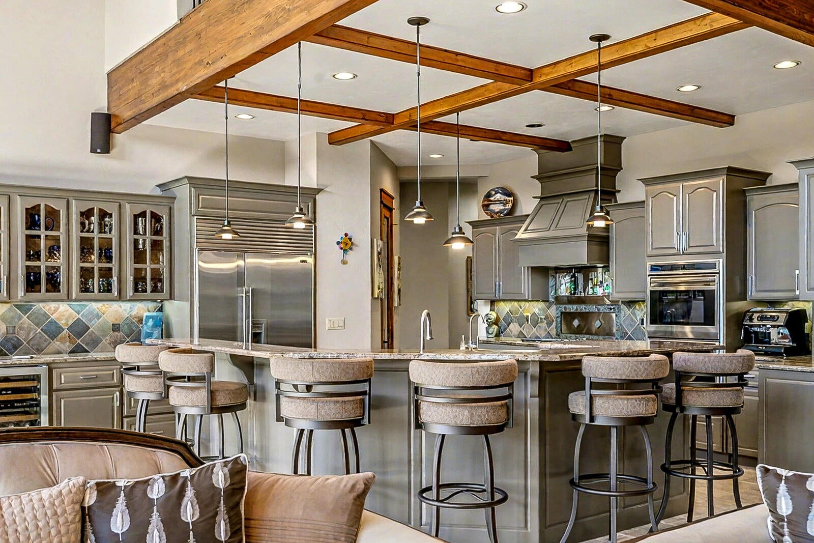 Bend, Oregon, 97703, United States, 4 Bedrooms Bedrooms, ,4 BathroomsBathrooms,Residential,Active,1990602