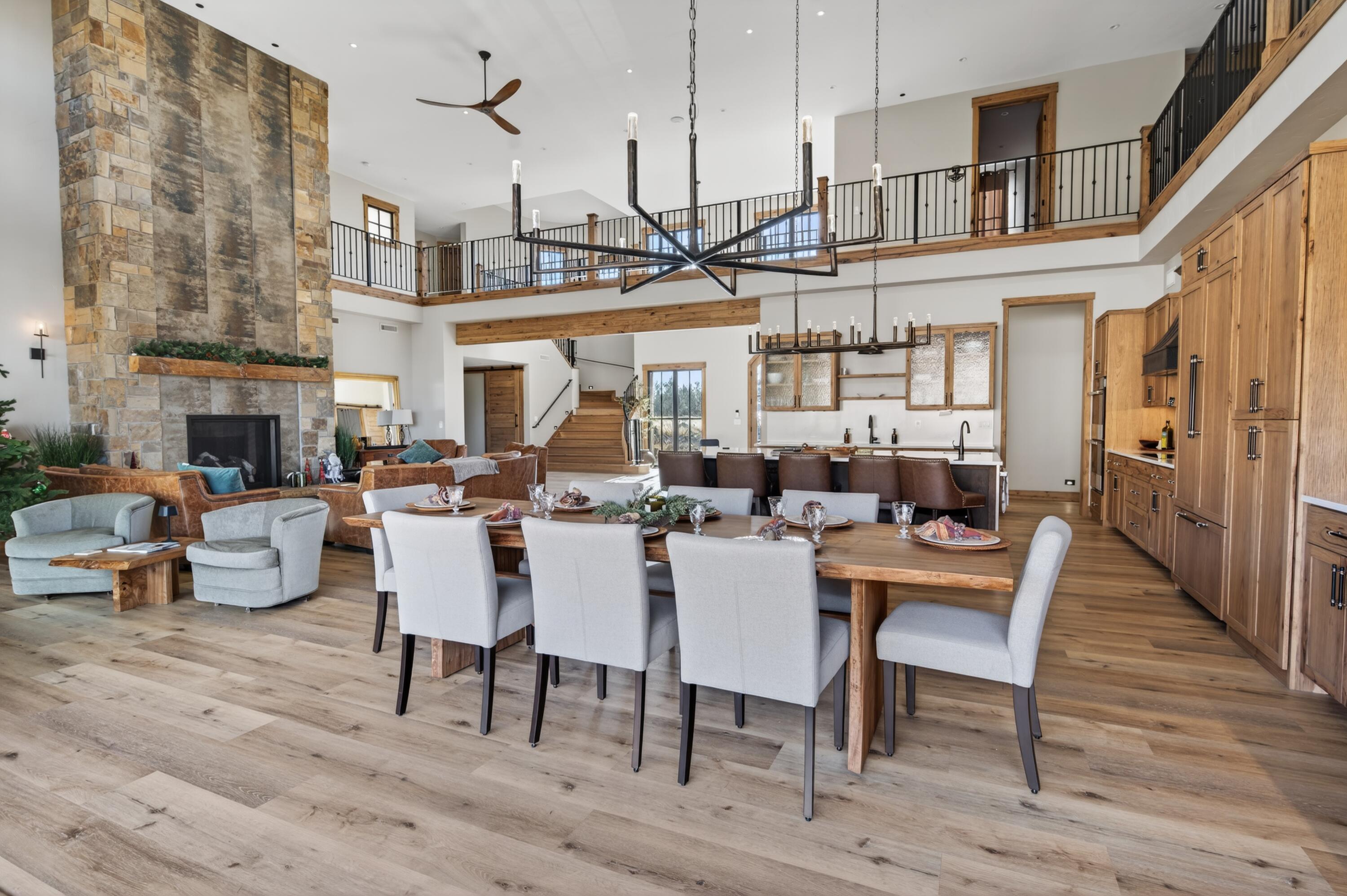 Terrebonne, Oregon, 97760, United States, 5 Bedrooms Bedrooms, ,5 BathroomsBathrooms,Residential,Active,1747251