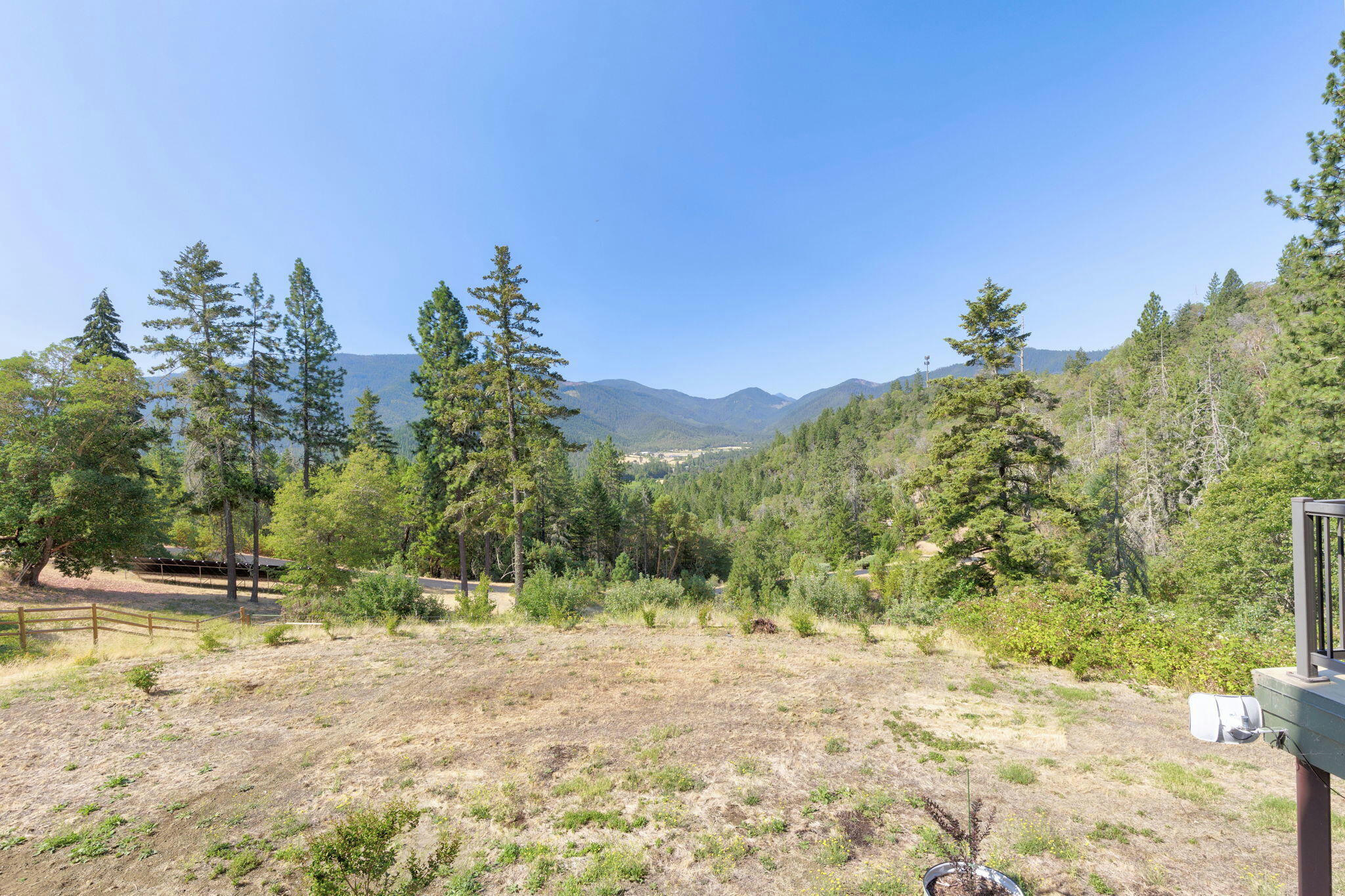 Grants Pass, Oregon, 97527, United States, ,6 BathroomsBathrooms,Residential,Active,1748769