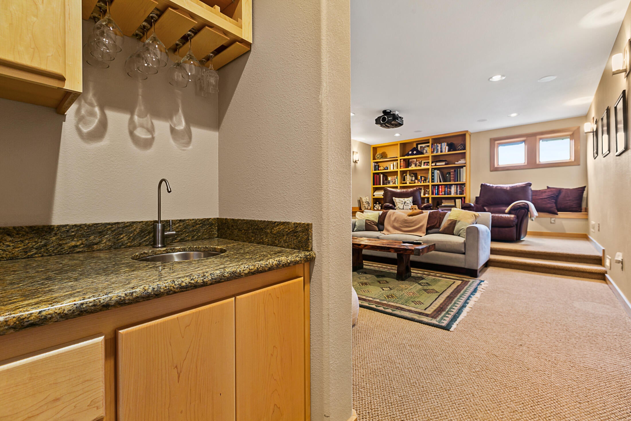 Bend, Oregon, 97702, United States, 3 Bedrooms Bedrooms, ,4 BathroomsBathrooms,Residential,Active,1929788